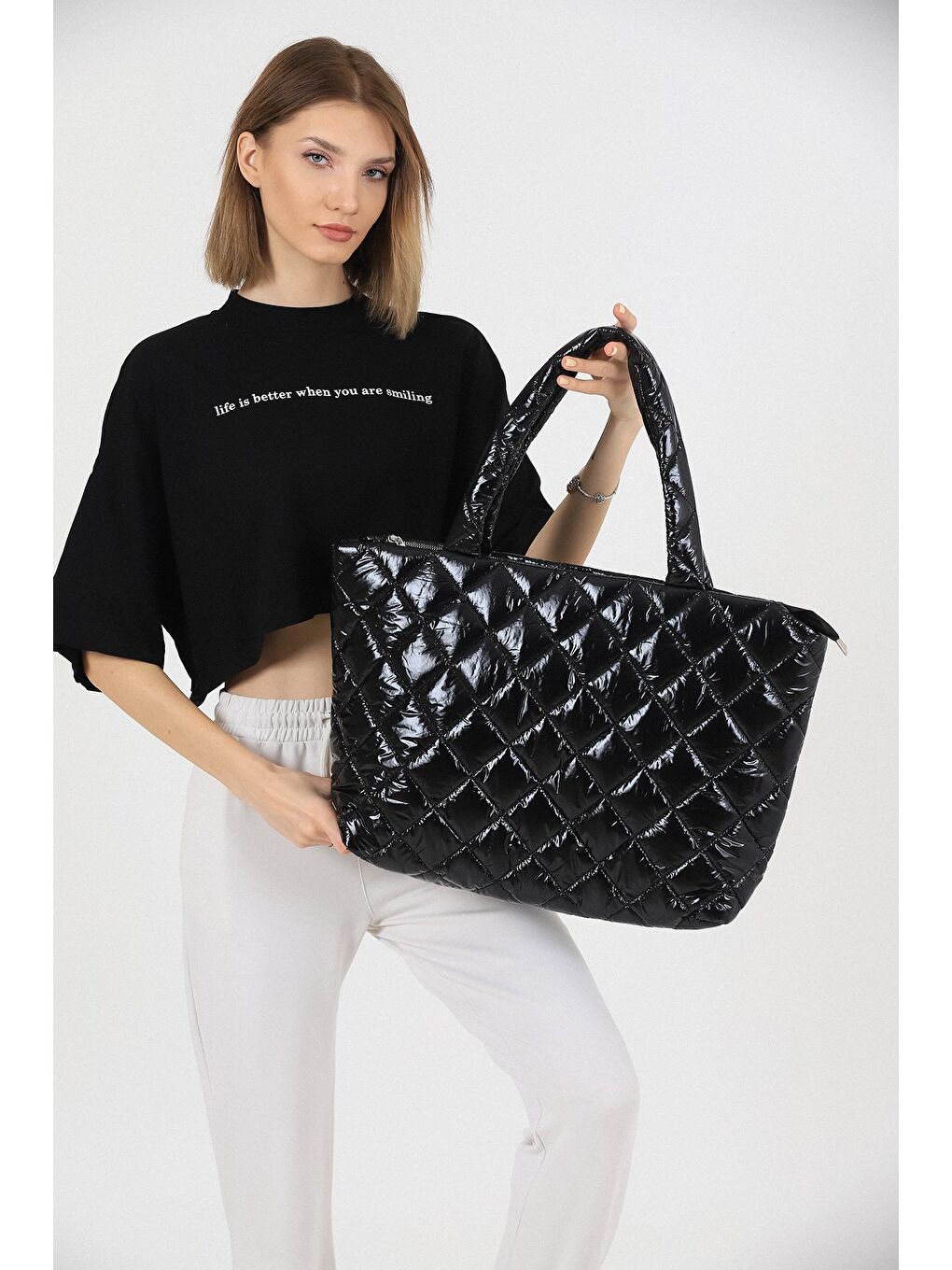 Siyah Kapitone Şişme Omuz Çantası-2