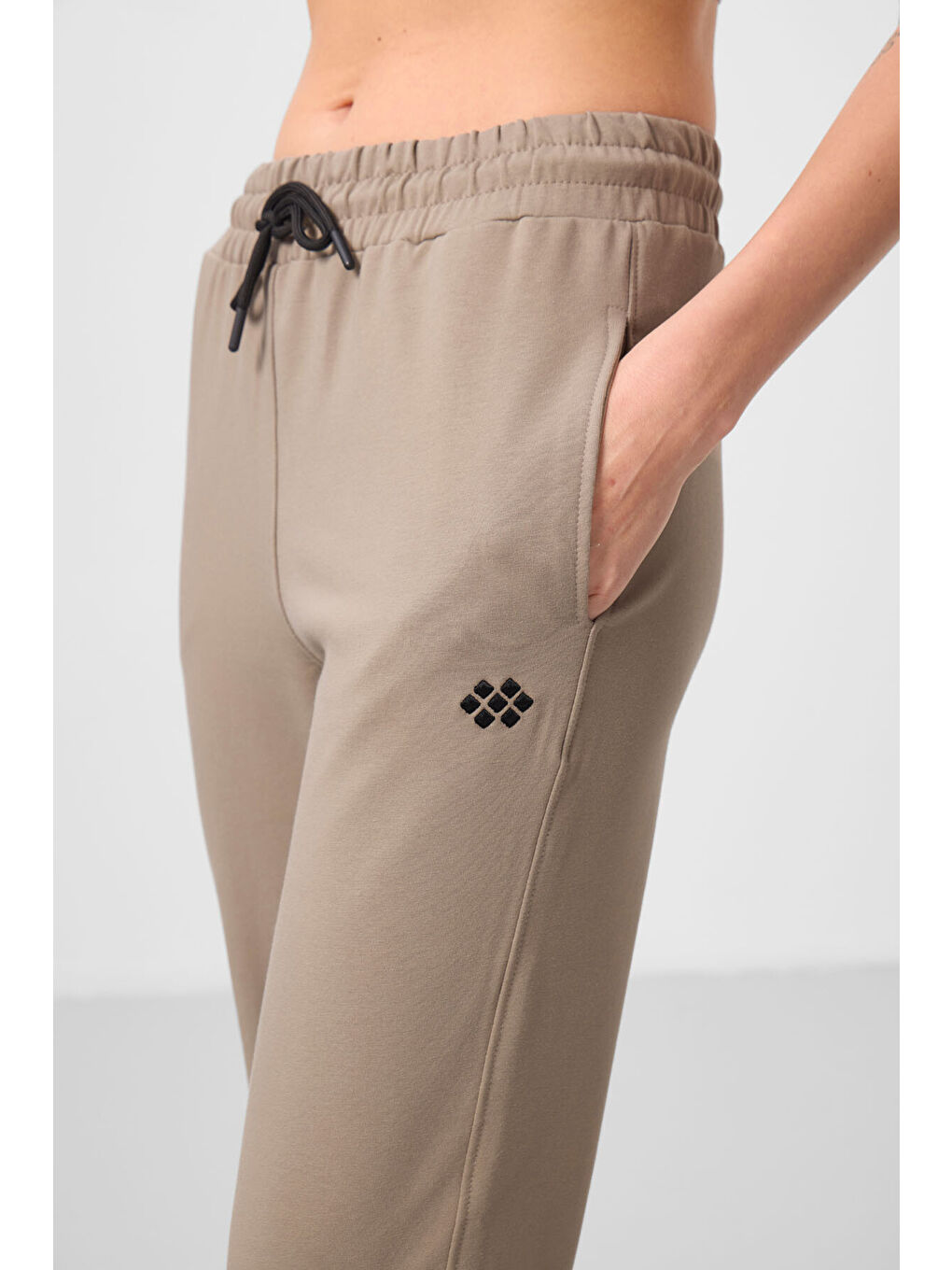 Koyu Bej Dik Yaka Fermuarlı Rahat Form Kadın Eşofman Tunik Takım - 95345-3