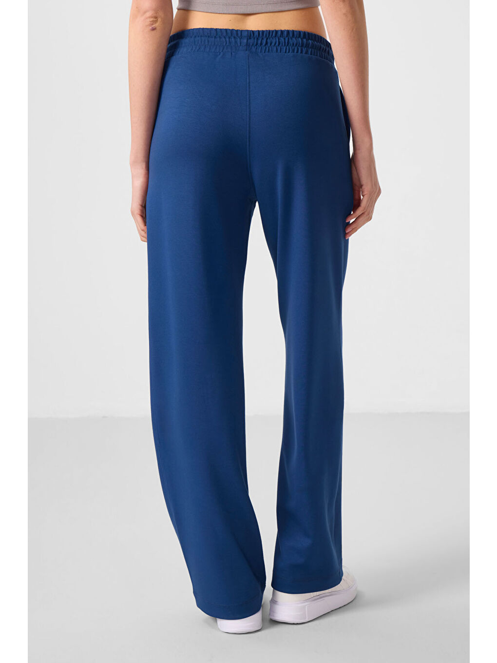 Mavi Parlament Yumuşak Dokulu Cepli Ön Dikiş Detaylı Kadın Palazzo Pantolon - 94670-4