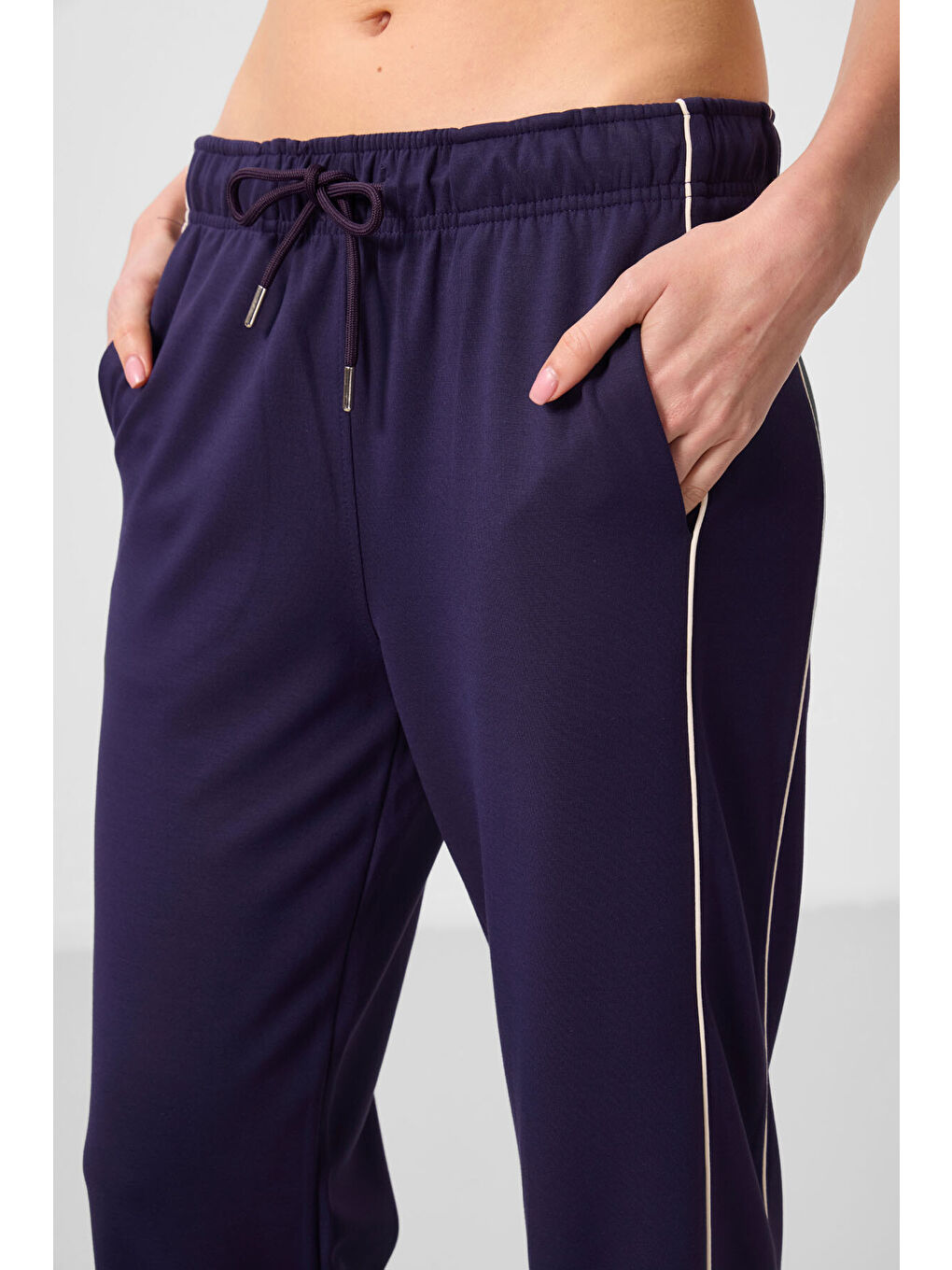 Koyu Mor Yumuşak Dokulu Yan Panel Detaylı Geniş Paça Kadın Palazzo Pantolon - 94669-2