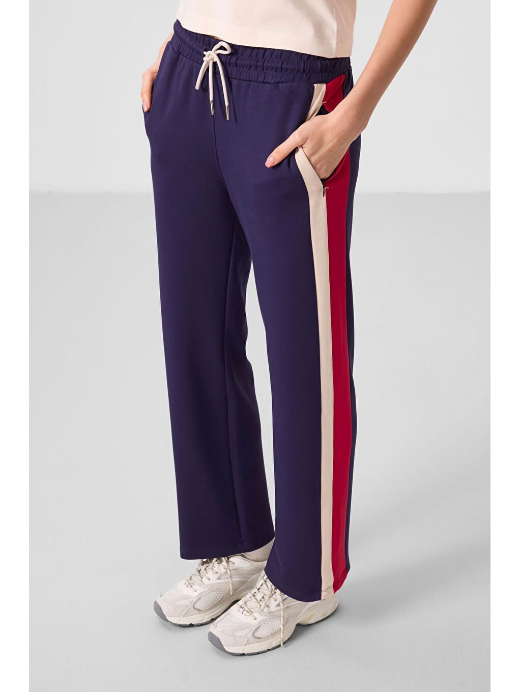 Koyu Mor Yumuşak Dokulu Yan Panel Detaylı Geniş Paça Kadın Palazzo Pantolon - 94671-3