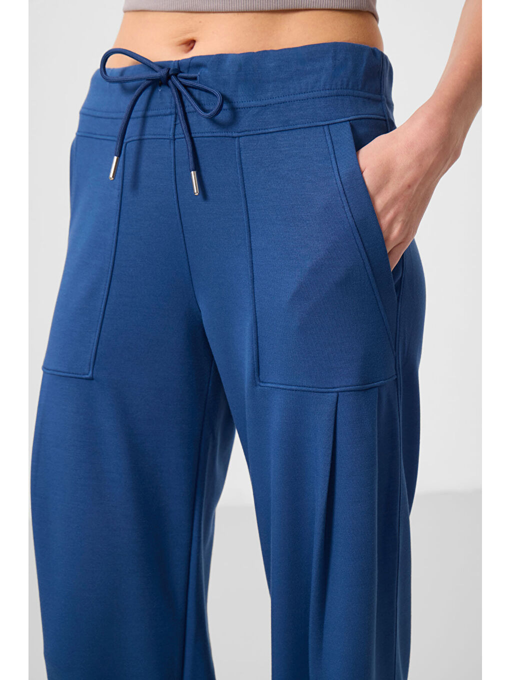Mavi Parlament Yumuşak Dokulu Cep Detaylı Rahat Form Kadın Pantolon - 94672-2