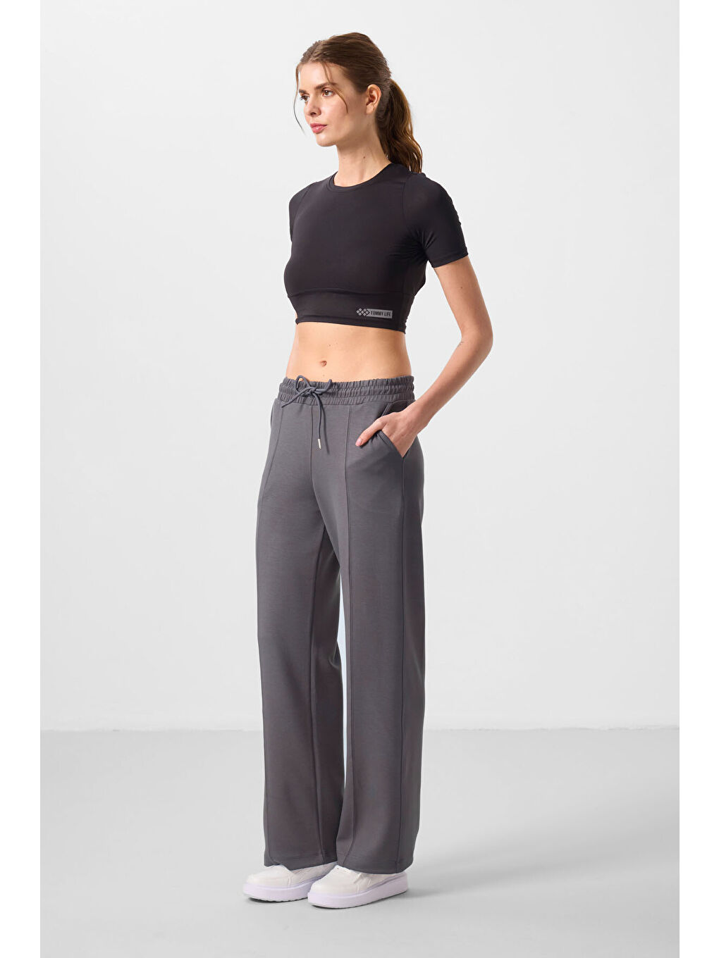 Koyu Gri Yumuşak Dokulu Cepli Ön Dikiş Detaylı Kadın Palazzo Pantolon - 94670