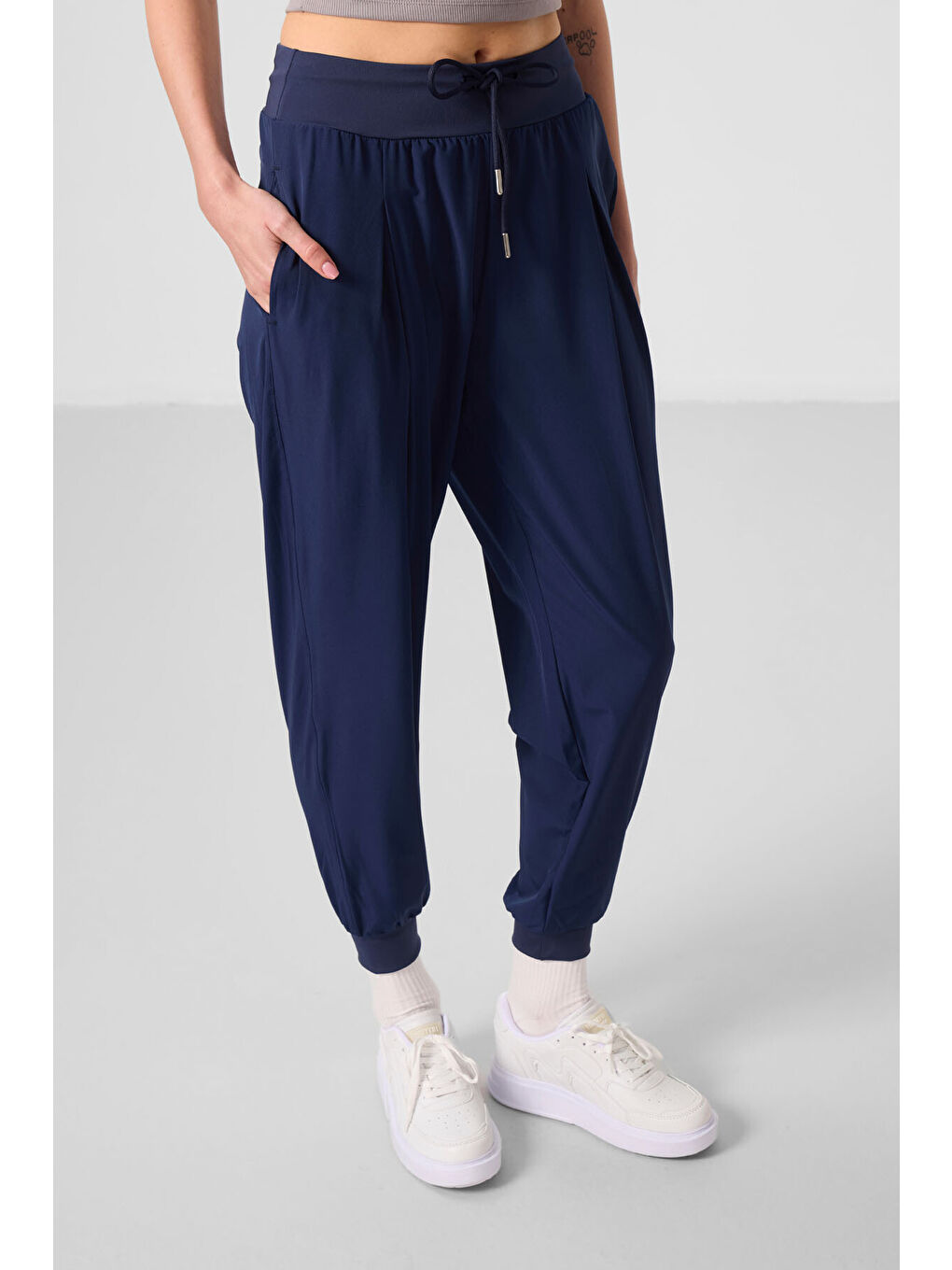 İndigo Polyester Cepli Standart Kalıp Kadın Pantolon - 94677-4