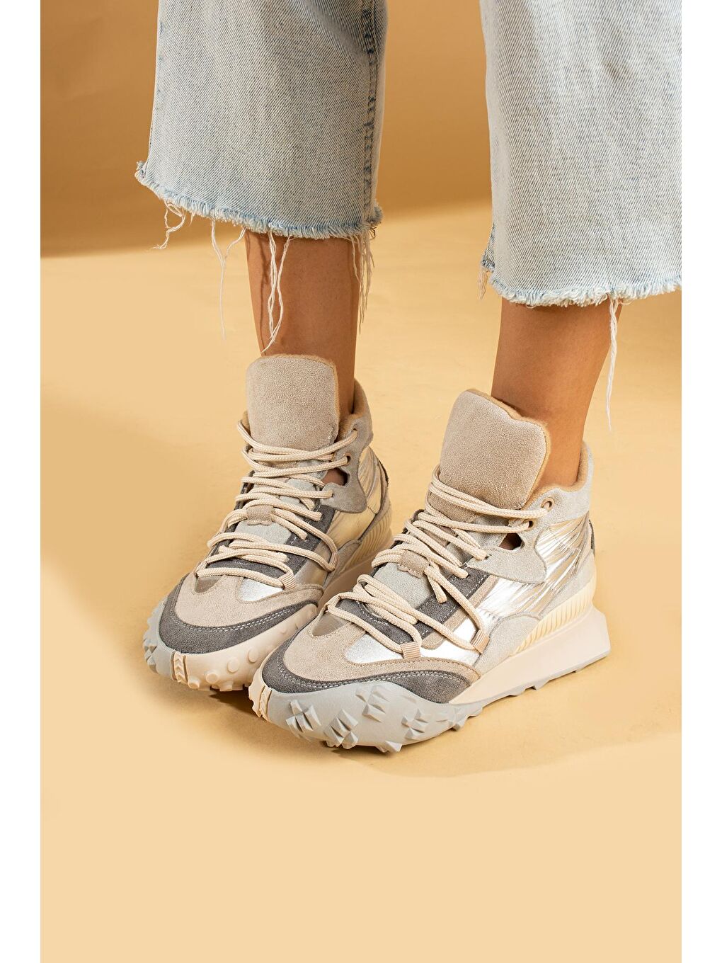 Bağcıklı Rahat Kaymaz Taban Bilekte Spor Kadın Bot&Bootie 36-180-GriLame