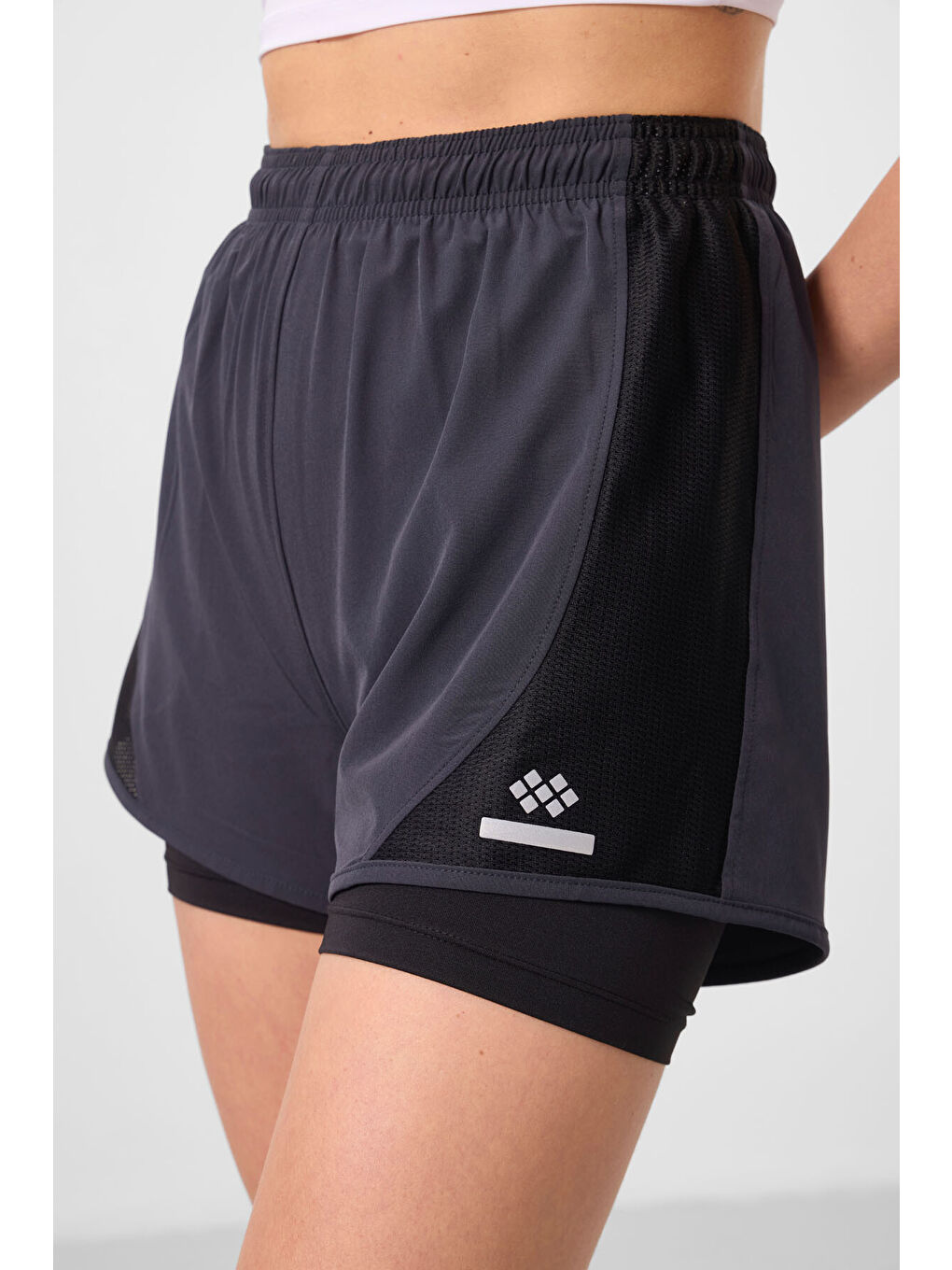 Antrasit Polyester Gizli Cep Fermuarlı Standart Kalıp Kadın İçi Taytlı Şort - 91015-2