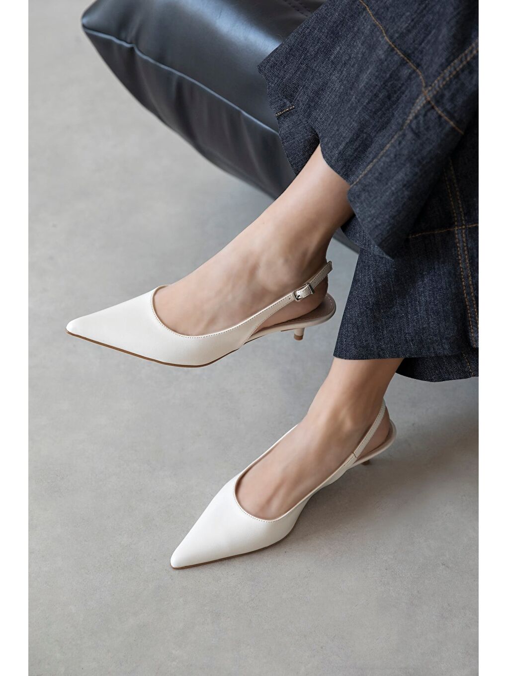 Ekru Cuesta Kadın Topuklu Kırışık Deri Ayakkabı Krem