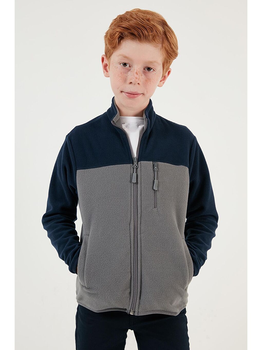 Lacivert Yumuşak Dokulu Fermuarlı Renk Bloklu Dik Yaka Cepli Polar 5905001-3