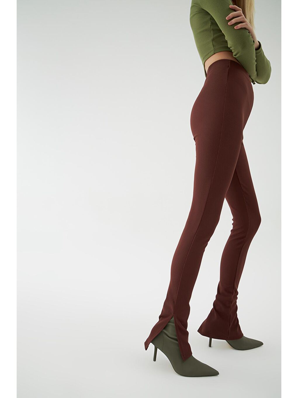 Yanı Yırtmaçlı Pantolon Kahverengi-3