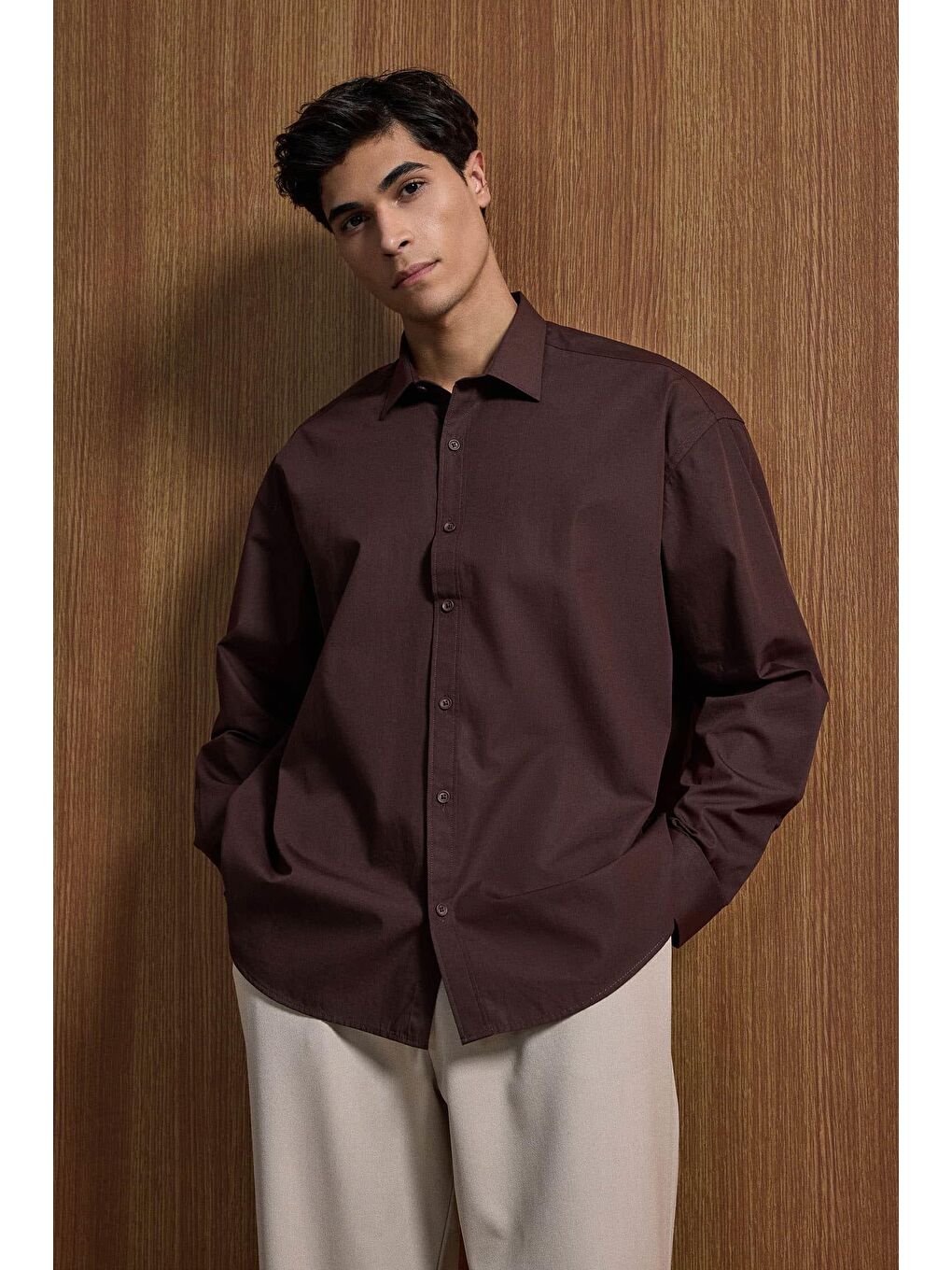 Erkek Oversize Uzun Kollu Basic Gömlek Kahverengi-1