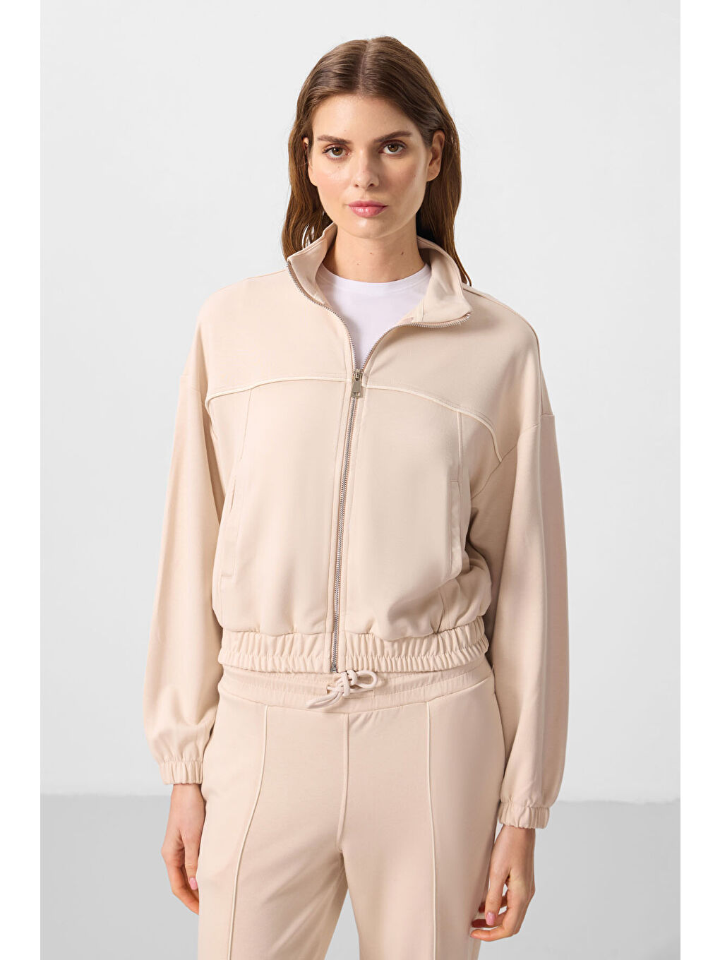 Bej Yumuşak Dokulu Dik Yaka Oversize Lastikli Kadın Eşofman Takım - 95349-1