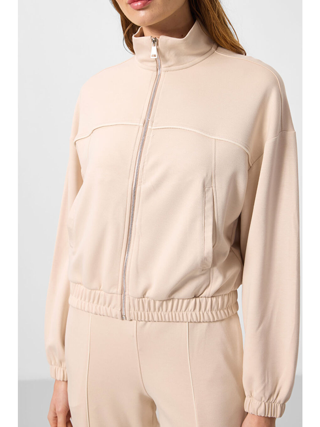 Bej Yumuşak Dokulu Dik Yaka Oversize Lastikli Kadın Eşofman Takım - 95349-4