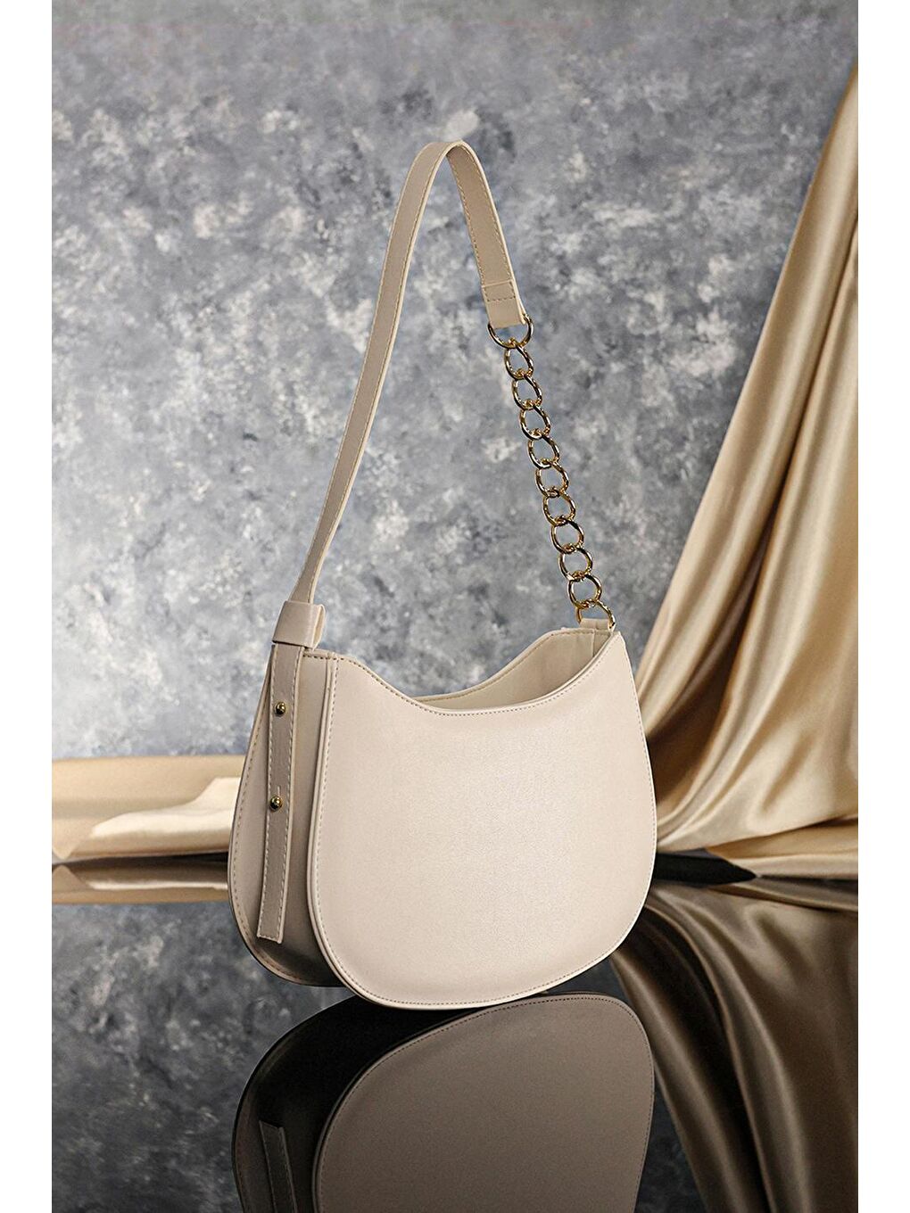 Ekru Kadın Krem Fermuarlı Astarlı Ayarlanabilir Askılı Çanta-2