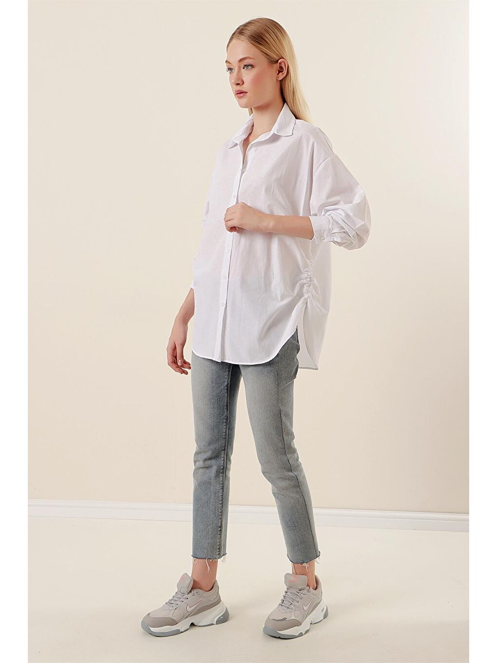 20132 İp Büzgülü Oversize Gömlek - Beyaz-1
