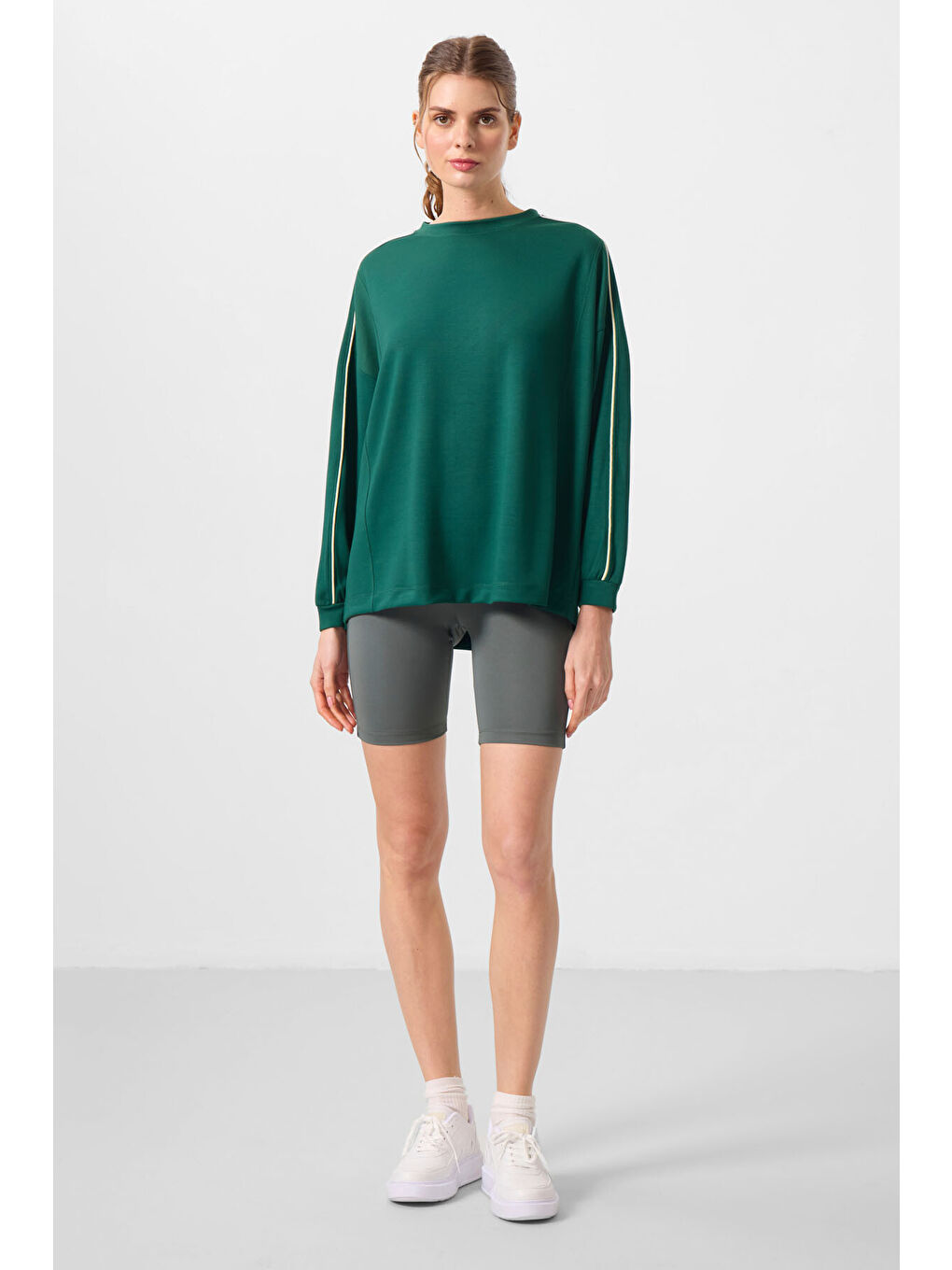 Yeşil Yumuşak Dokulu O Yaka Oversize Kadın Tunik Sweatshirt - 97303-1