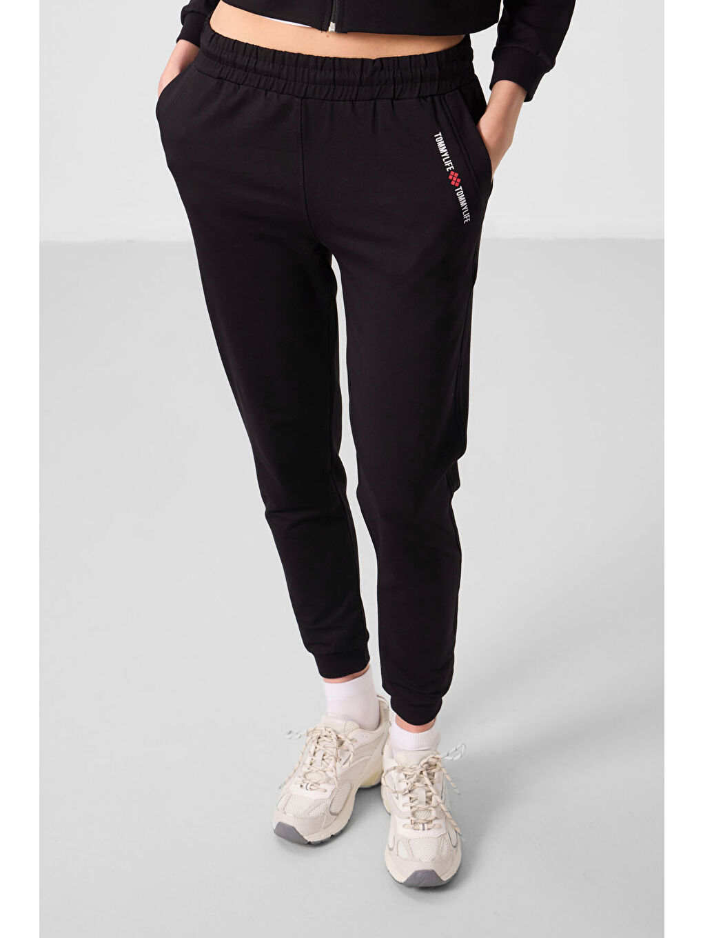 Siyah Kapüşonlu Fermuarlı Oversize Kadın Eşofman Takım   95328-2