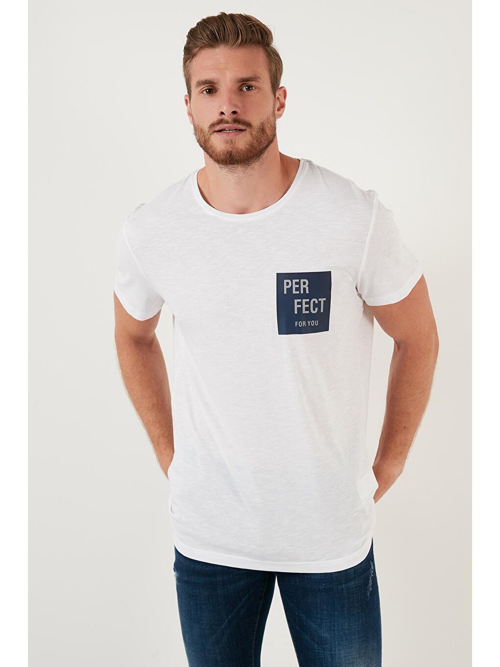 Beyaz Baskılı Bisiklet Yaka %100 Pamuk Tişört 5902349-4