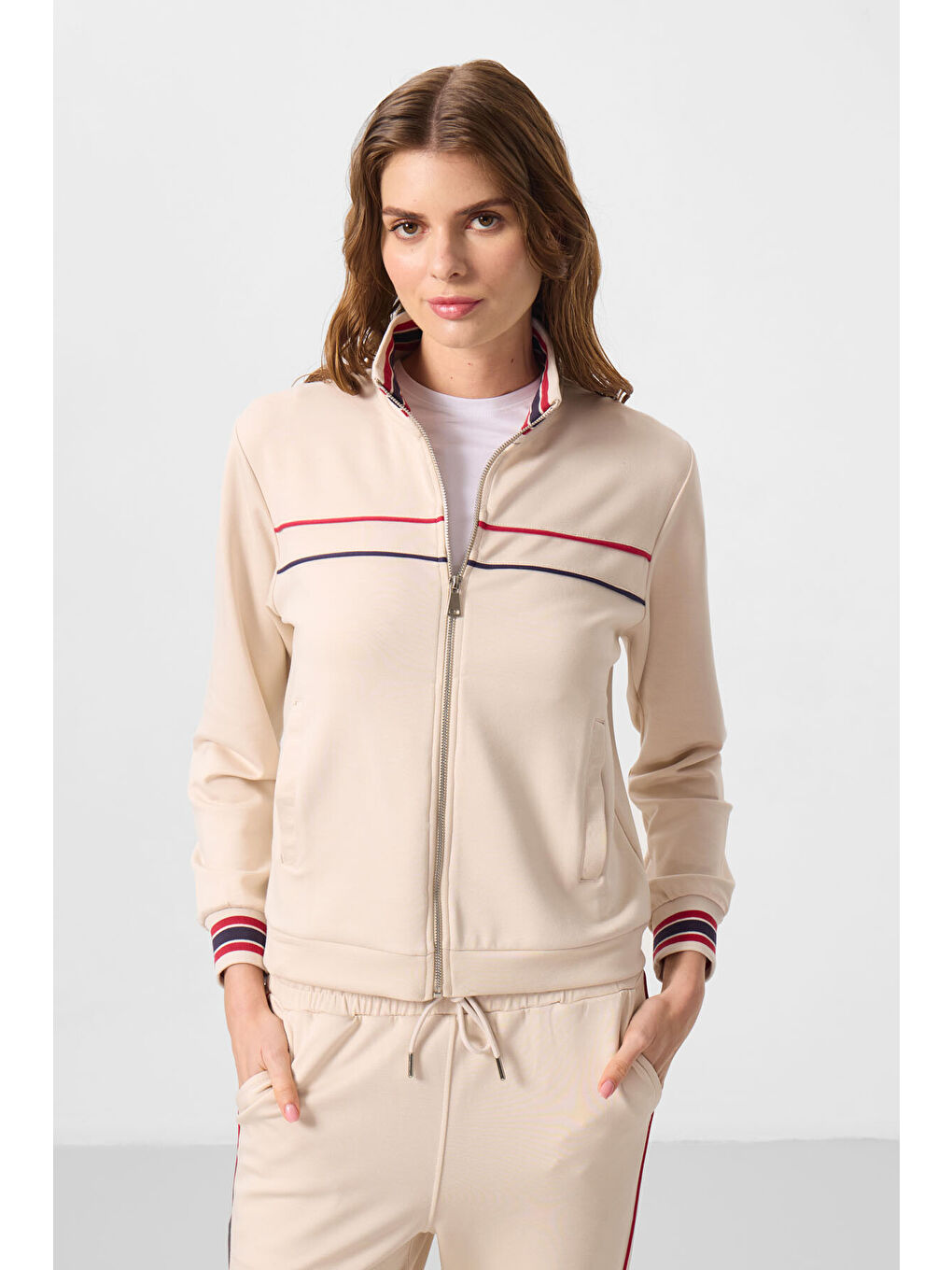 Bej Yumuşak Dokulu Triko Dik Yaka Oversize Kadın Eşofman Takım - 95350-1