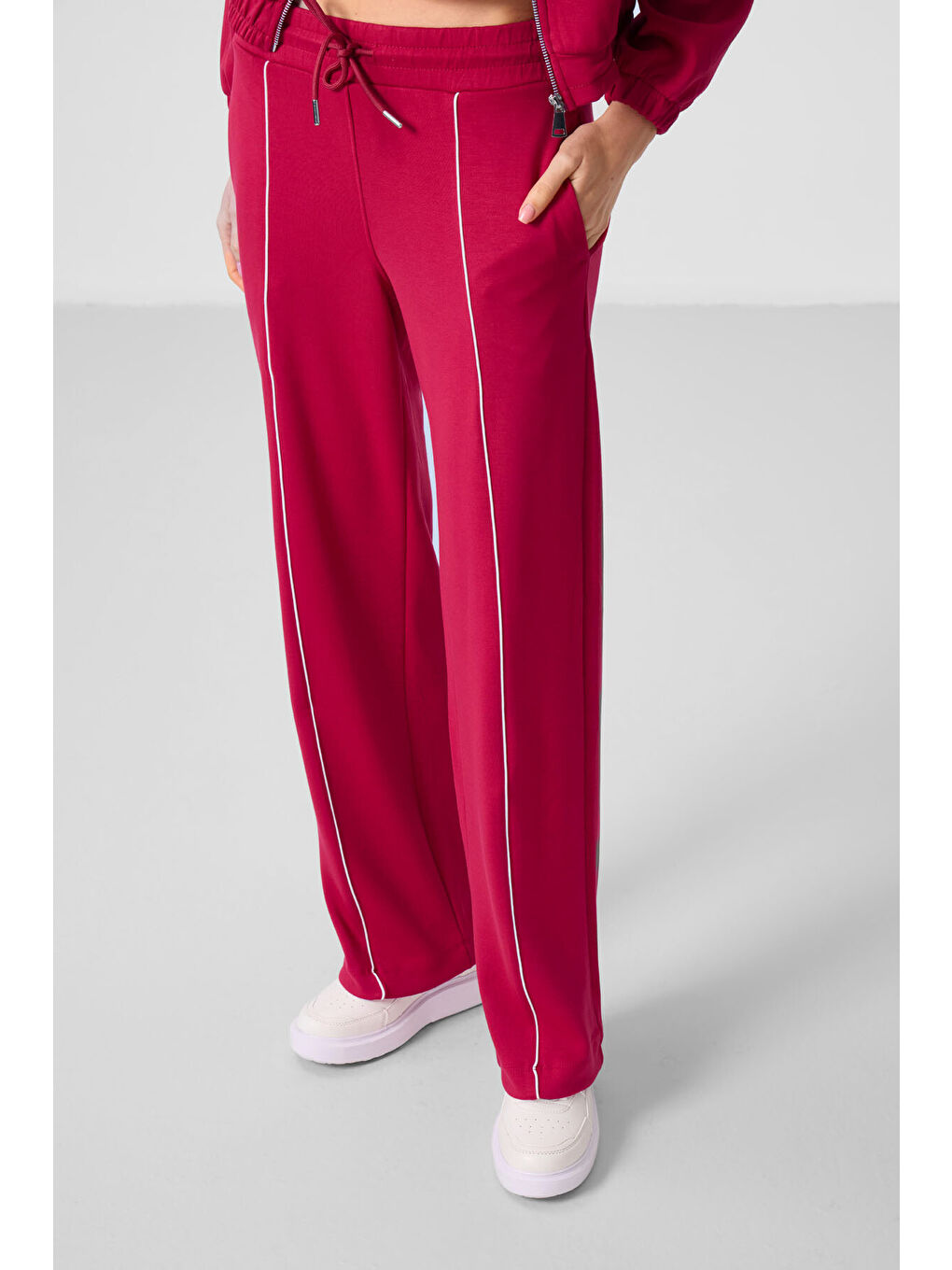 Viva Kırmızı Yumuşak Dokulu Dik Yaka Oversize Lastikli Kadın Eşofman Takım - 95349-1