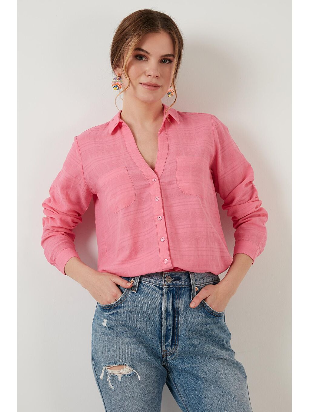 Pembe Pamuklu Çift Cepli Düğmeli Regular Fit V Yaka Gömlek 51425751-4
