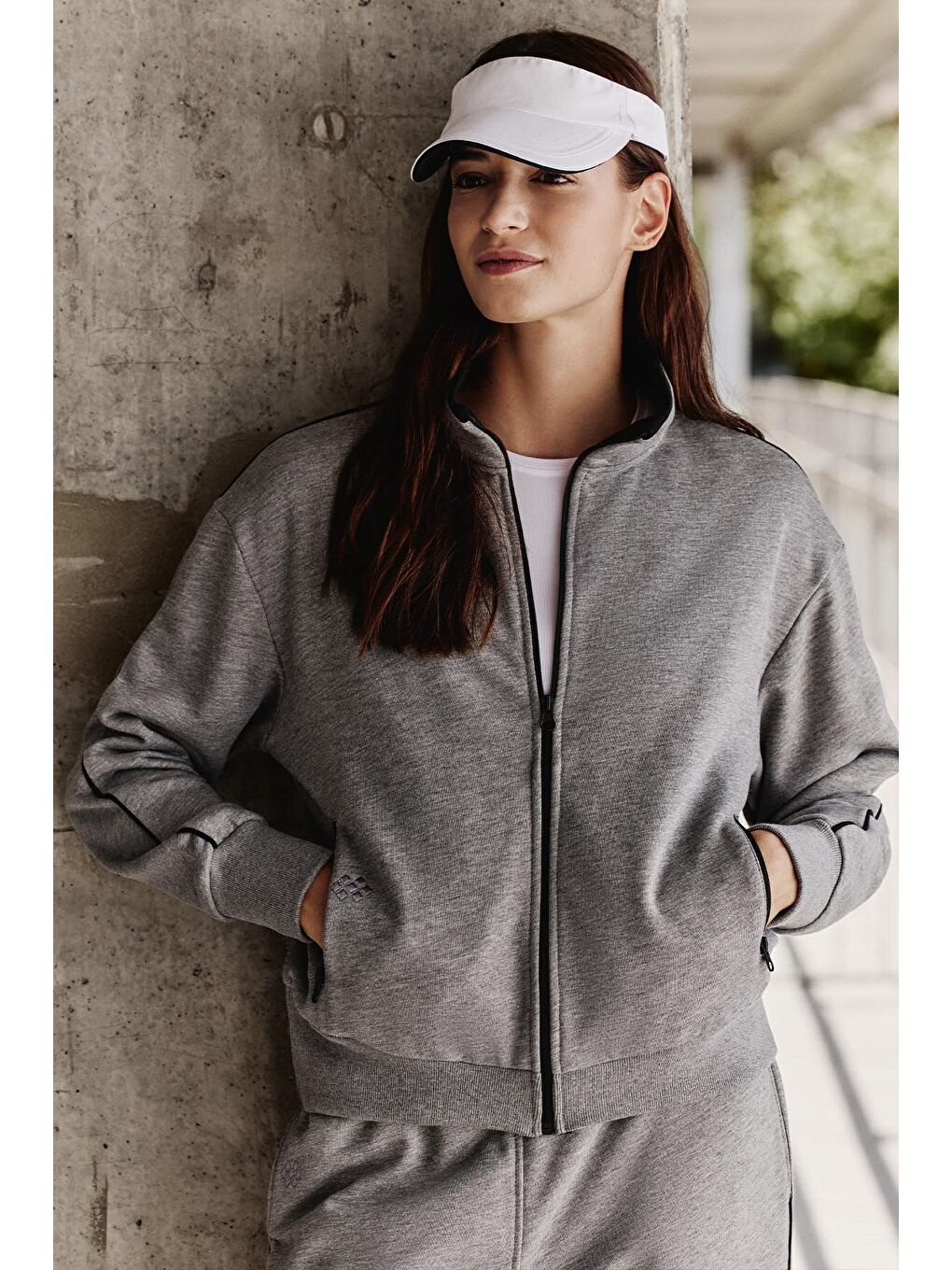 Gri Melanj Kompakt Pamuklu Kalın Pürüzsüz Dokulu Dik Yaka Oversize Fit Kadın Eşofman Takım - 95340