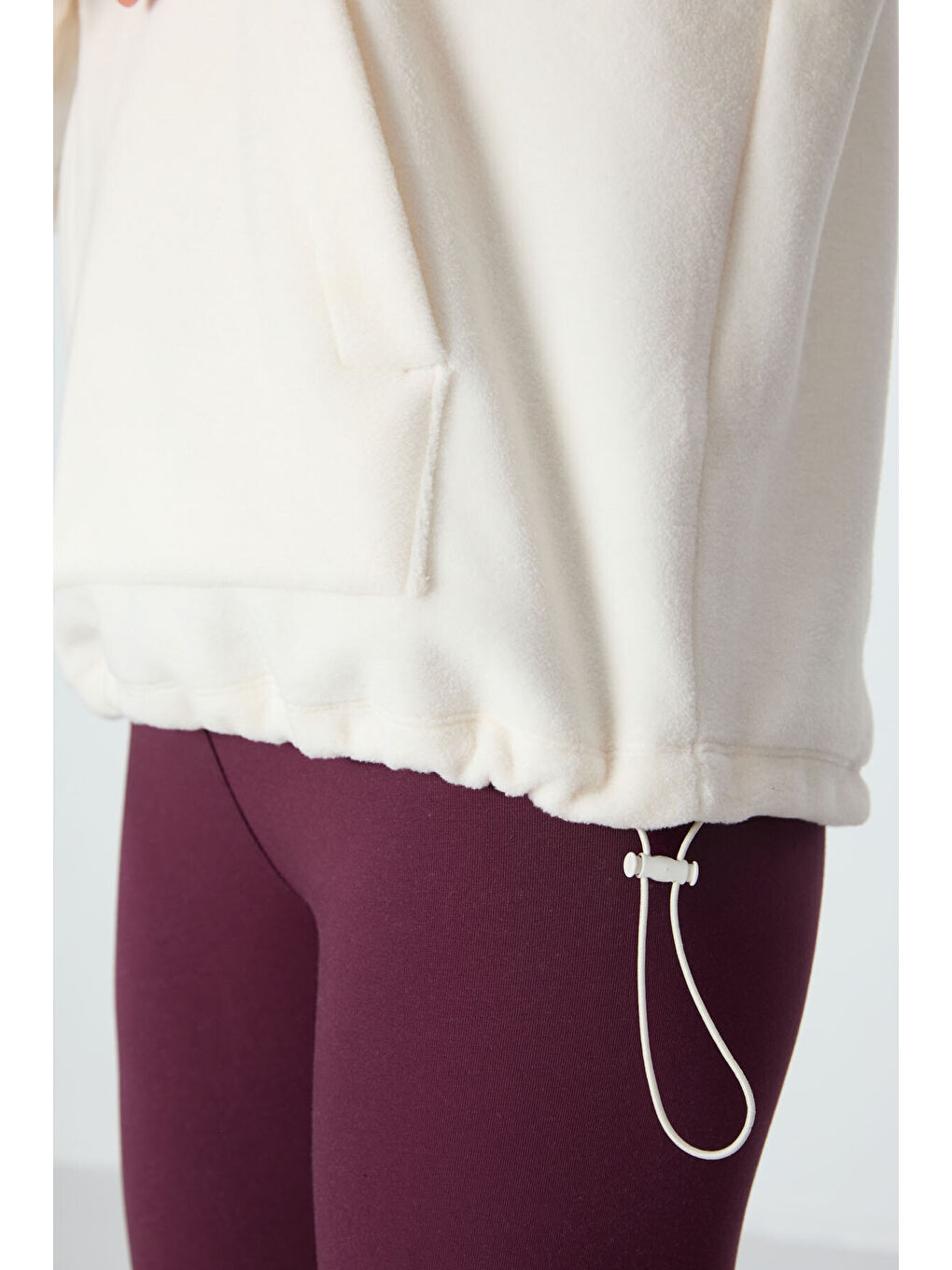 Ekru Kalın Yumuşak Dokulu Hoodie Oversize Nakışlı Polar Kadın 97292-2