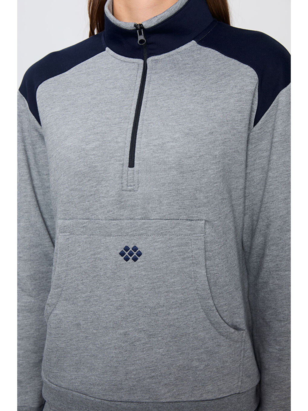 Gri Melanj Kompakt Pamuklu Kalın Pürüzsüz Dokulu Dik Yaka Oversize Fit Kadın Eşofman Takım - 95342-3