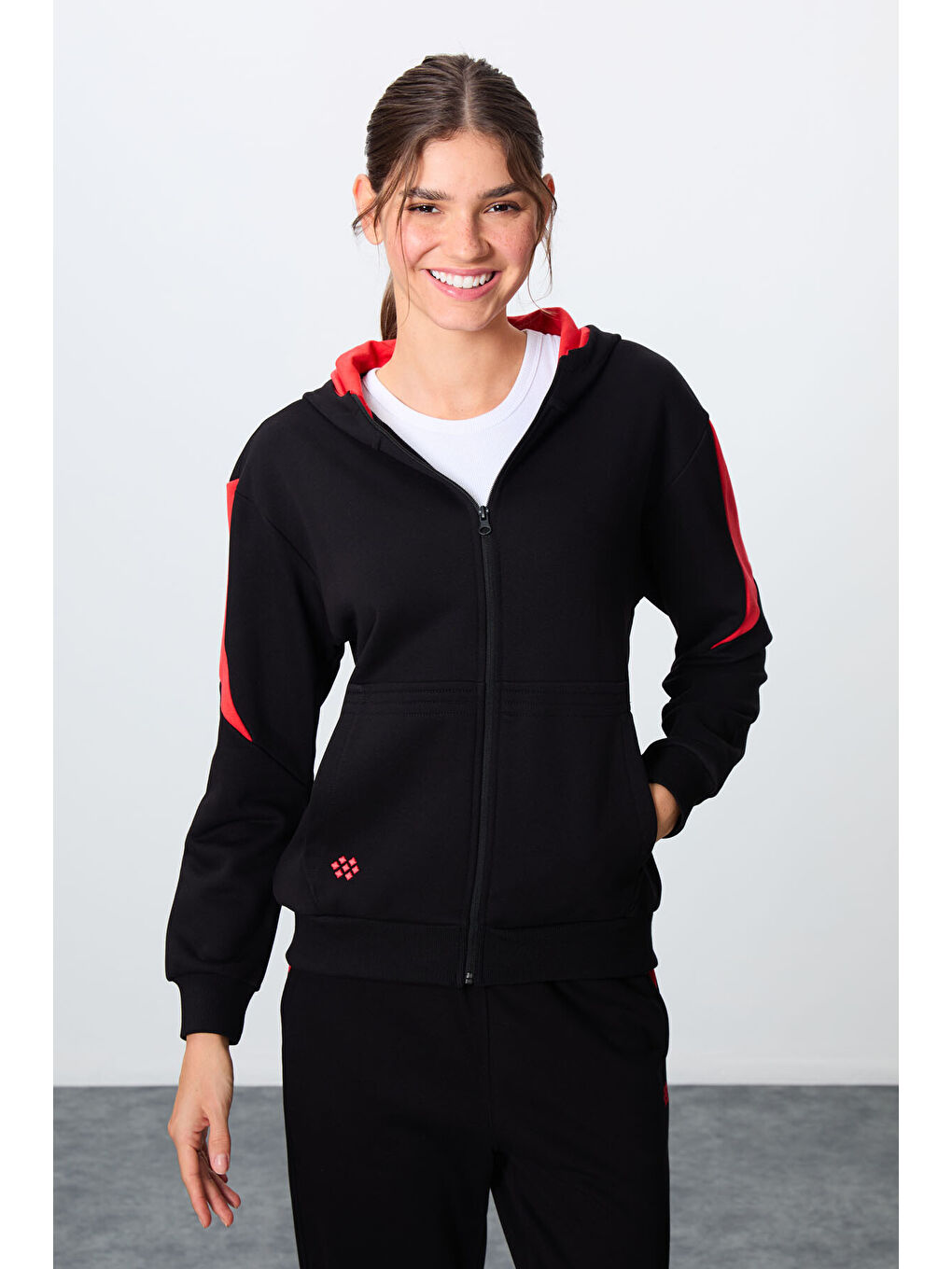 Siyah Kompakt Pamuklu Kalın Pürüzsüz Dokulu Kapüşonlu Oversize Fit Kadın Eşofman Takım   95343-1