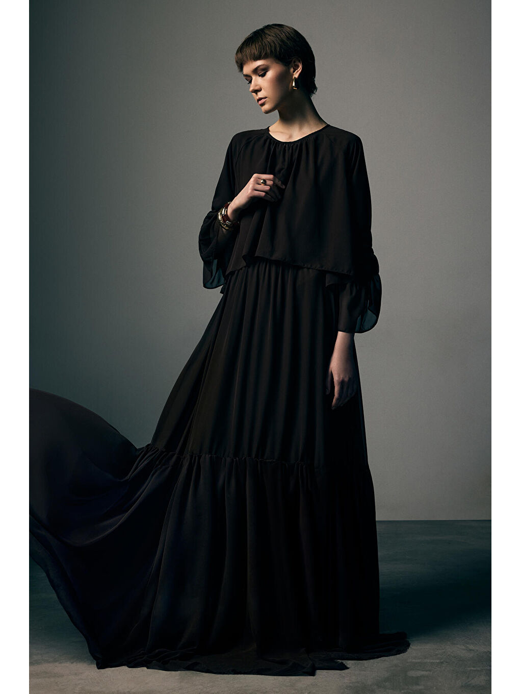 Kahverengi Volanlı Şifon Elbise-5