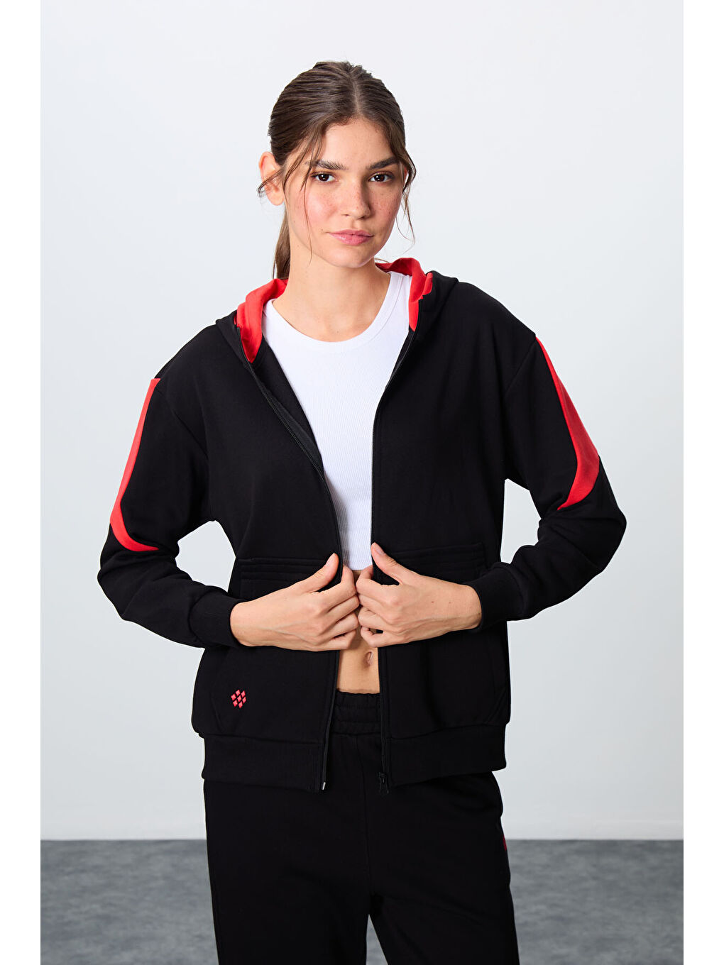 Siyah Kompakt Pamuklu Kalın Pürüzsüz Dokulu Kapüşonlu Oversize Fit Kadın Eşofman Takım   95343-4