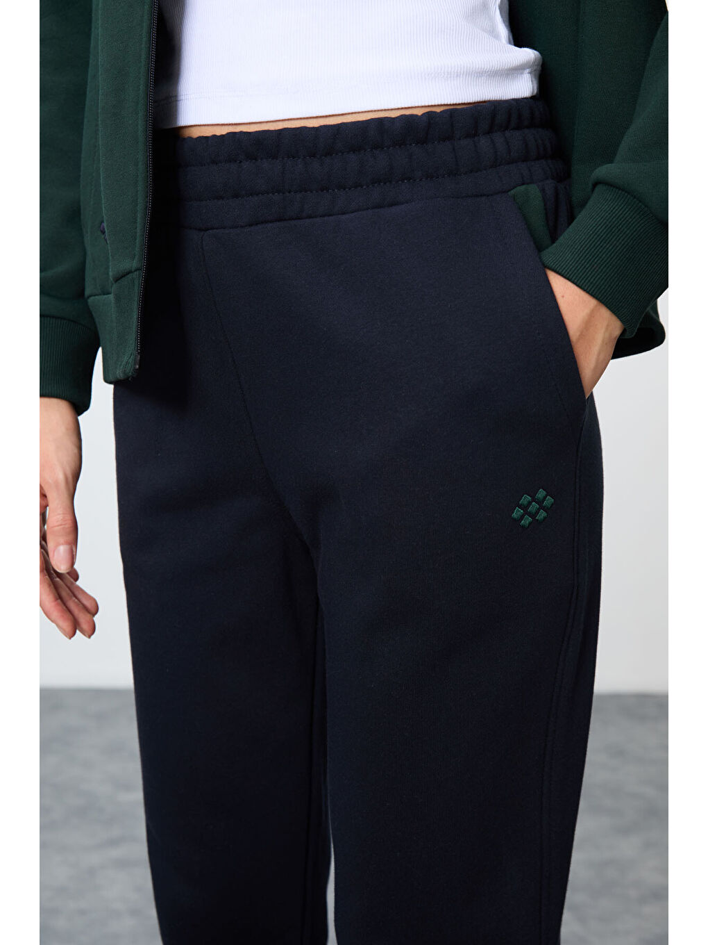 Çam Yeşili Lacivert Kompakt Pamuklu Kalın Pürüzsüz Dokulu Kapüşonlu Oversize Fit Kadın Eşofman Takım-4