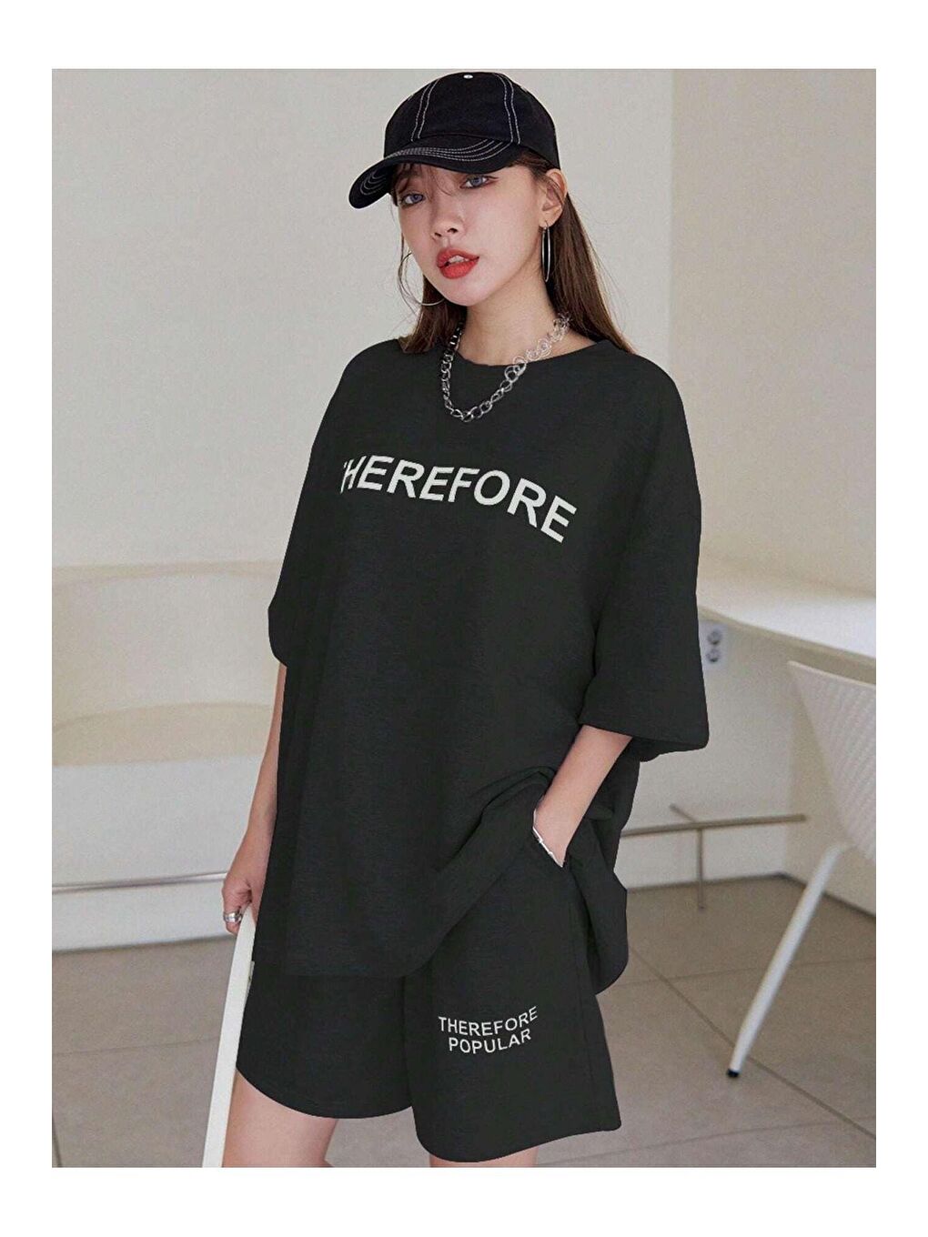 Trendseninle Kadın Siyah Therefore Baskılı Oversize Şortlu Takım