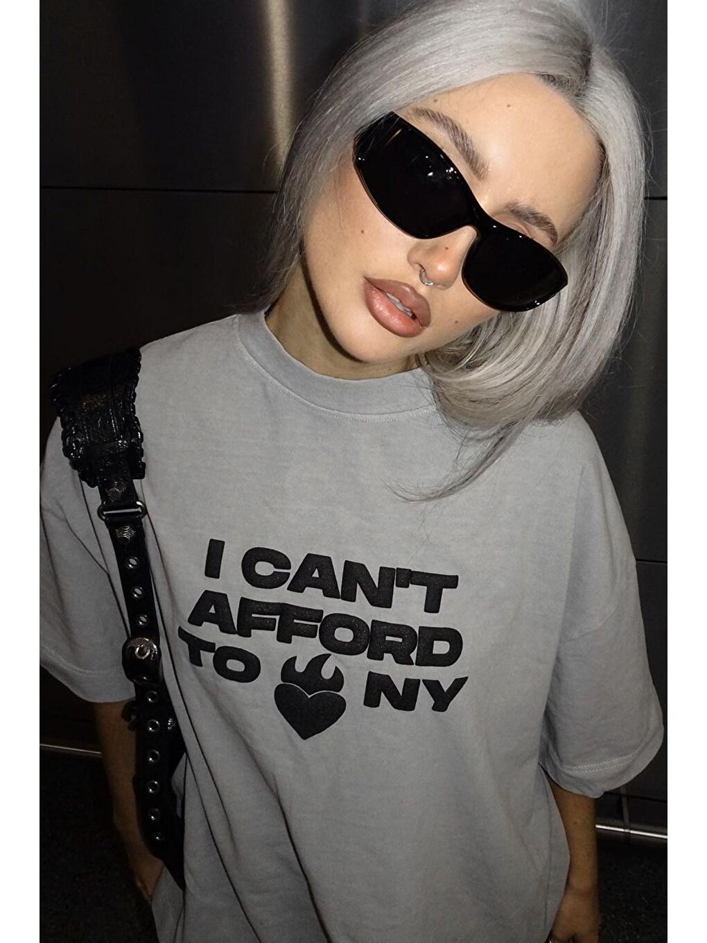 Gri Füme Baskılı Bisiklet Yaka Kadın Tişört Mg1653-1