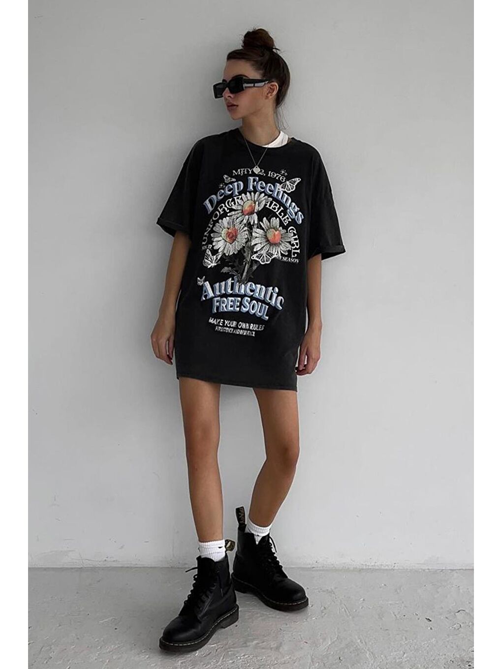 Gri Füme Papatya Baskılı Kadın Tişört Mg1768-4