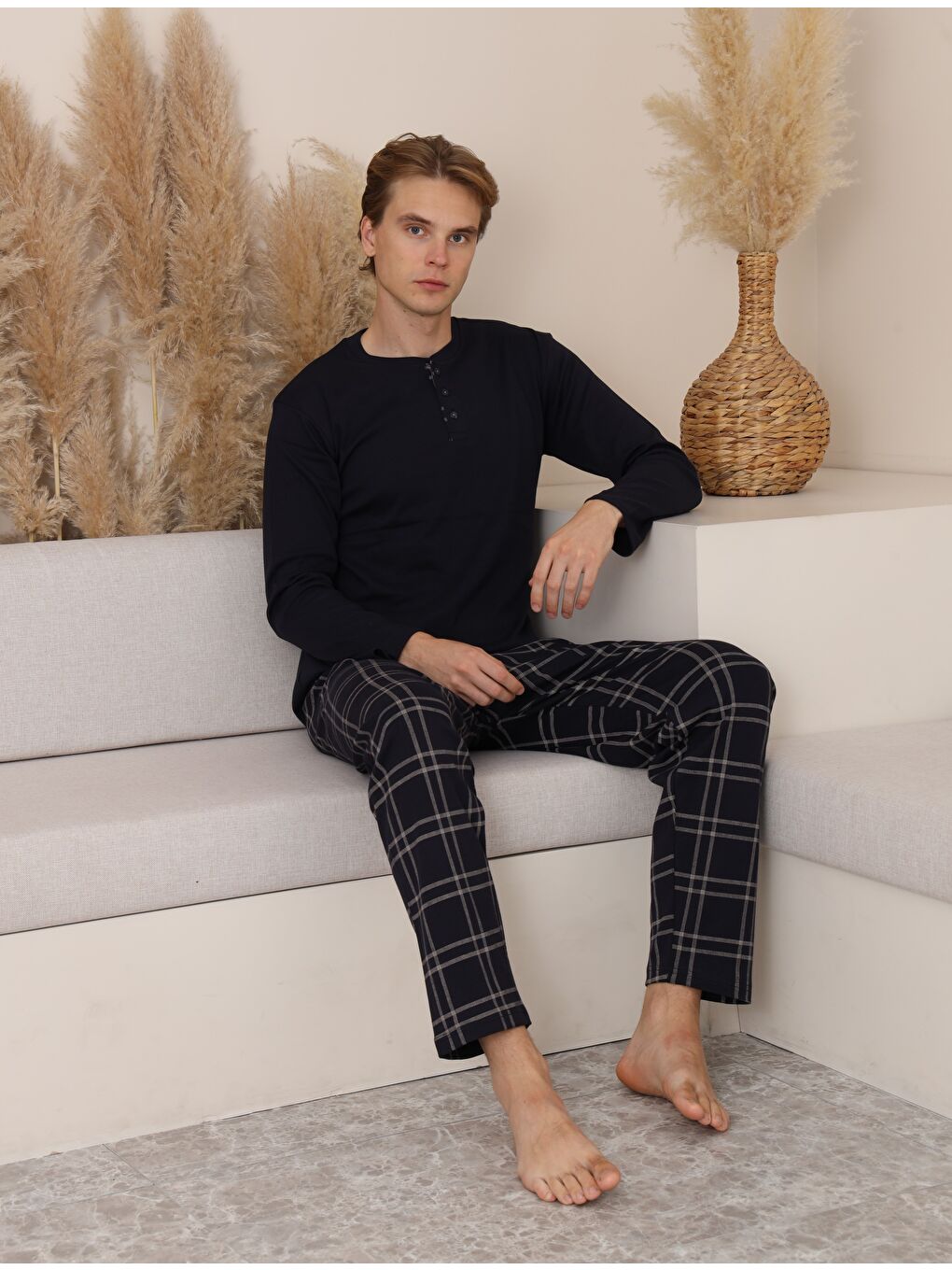 Gri Erkek %100 Doğal Pamuk Ekoseli Düğmeli Uzun Kol Kaliteli Pijama Takımı-1