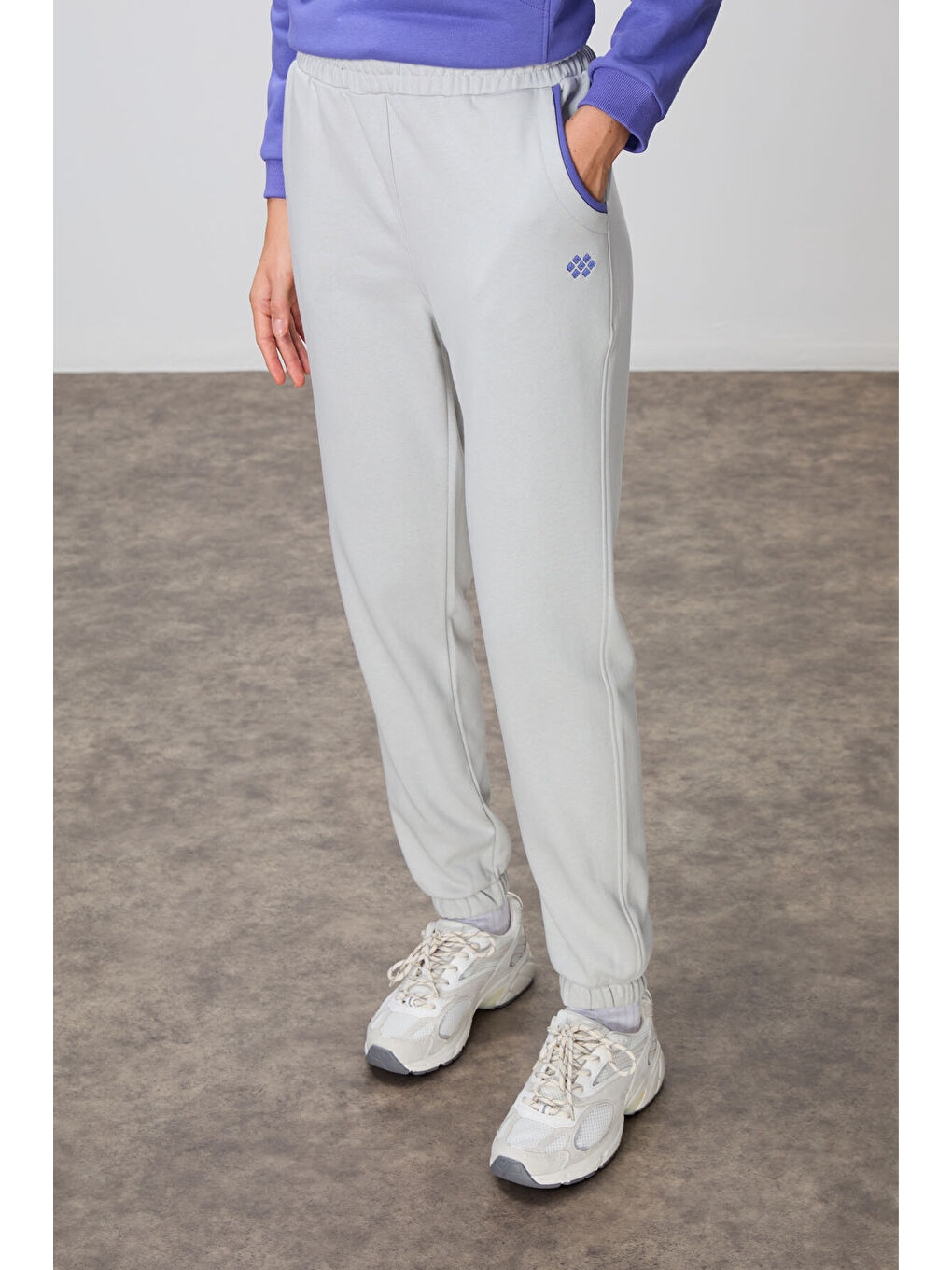 Mor Eflatun-Taş Kompakt Pamuklu Kalın Pürüzsüz Dokulu Dik Yaka Oversize Fit Kadın Eşofman Takım - 95342-2