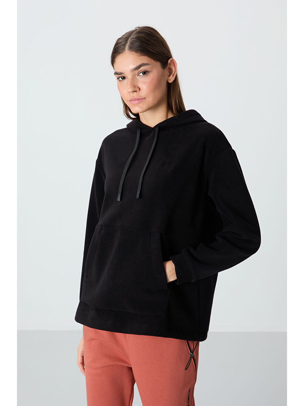 Siyah Kalın Yumuşak Dokulu Hoodie Oversize Nakışlı Polar Kadın 97292