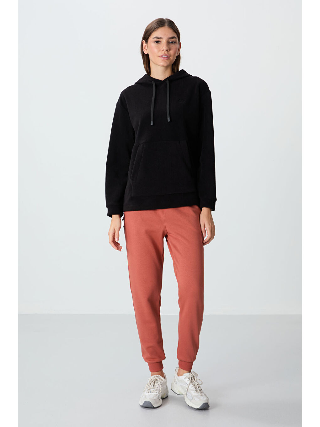 Siyah Kalın Yumuşak Dokulu Hoodie Oversize Nakışlı Polar Kadın 97292-2