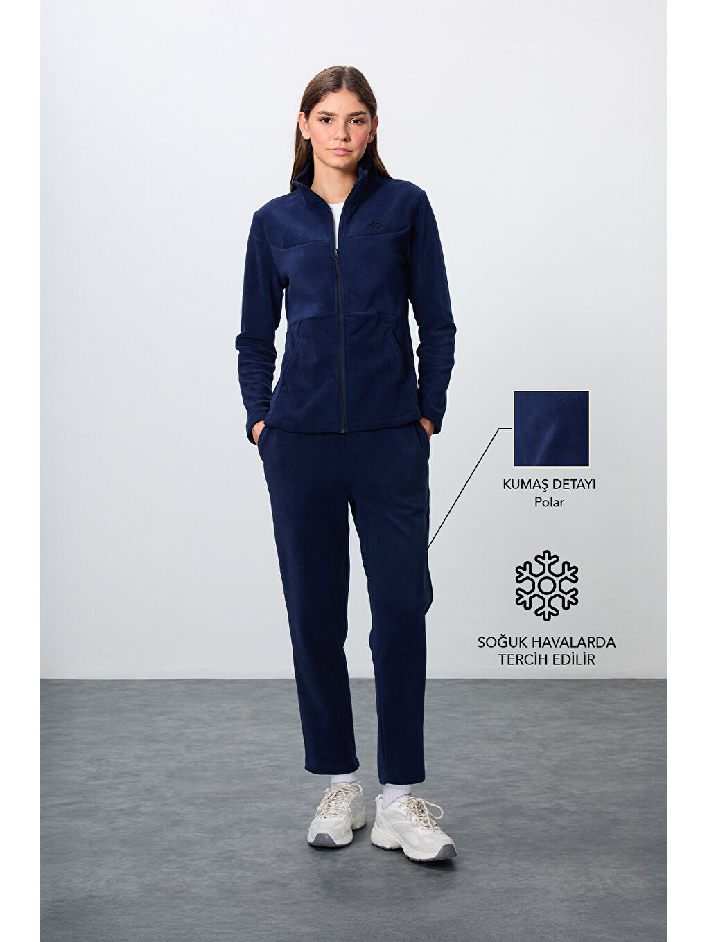 Lacivert Kalın Yumuşak Dokulu Dik Yaka Oversize Nakışlı Polar Kadın Eşofman Takım -95339