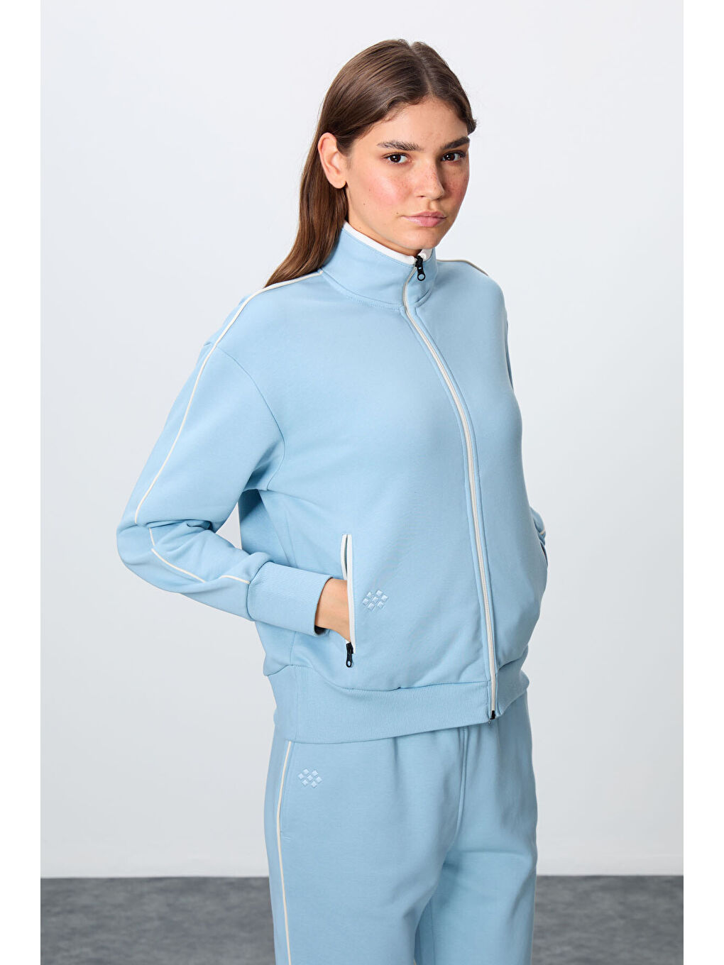 Açık Mavi Kompakt Pamuklu Kalın Pürüzsüz Dokulu Dik Yaka Oversize Fit Kadın Eşofman Takım - 95340-1