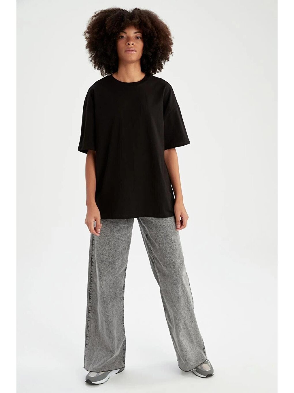 Oversize Fit Pamuklu Kısa Kollu Basic Siyah Tişört-7