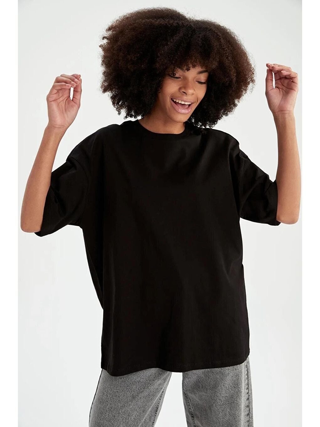 Oversize Fit Pamuklu Kısa Kollu Basic Siyah Tişört-8