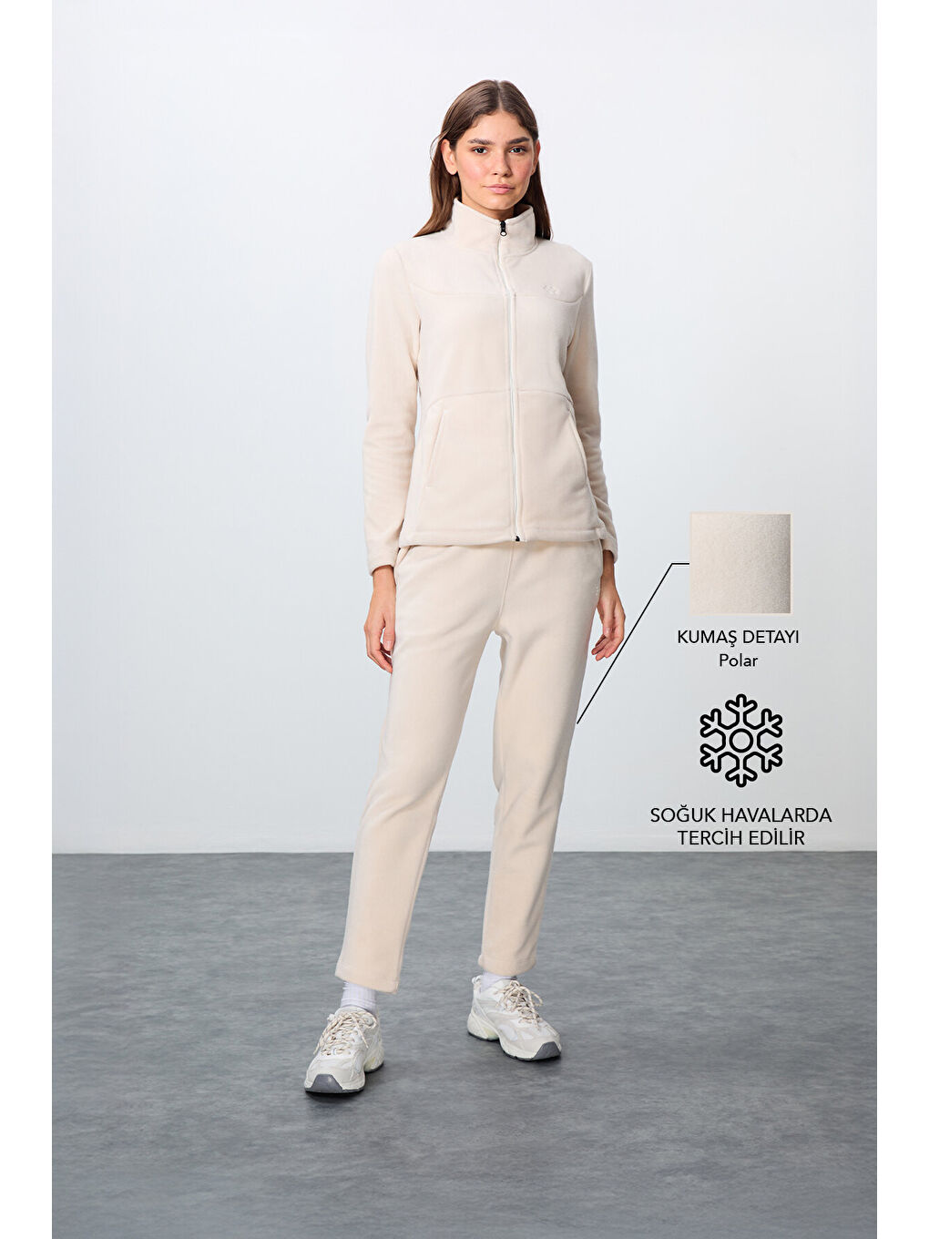 Bej Kalın Yumuşak Dokulu Dik Yaka Oversize Nakışlı Polar Kadın Eşofman Takım -95339