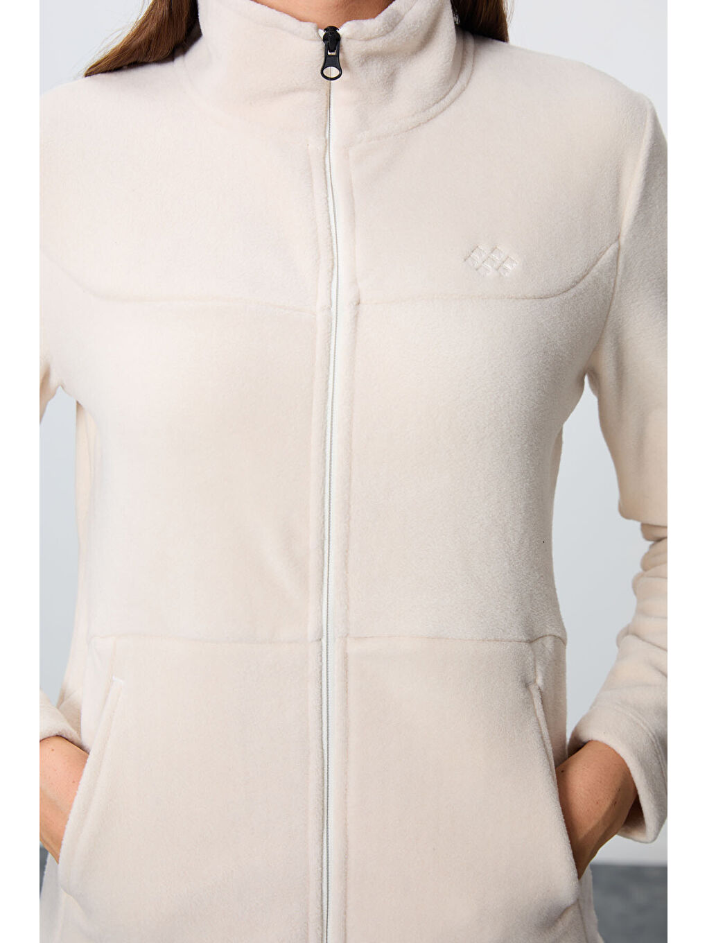 Bej Kalın Yumuşak Dokulu Dik Yaka Oversize Nakışlı Polar Kadın Eşofman Takım -95339-3