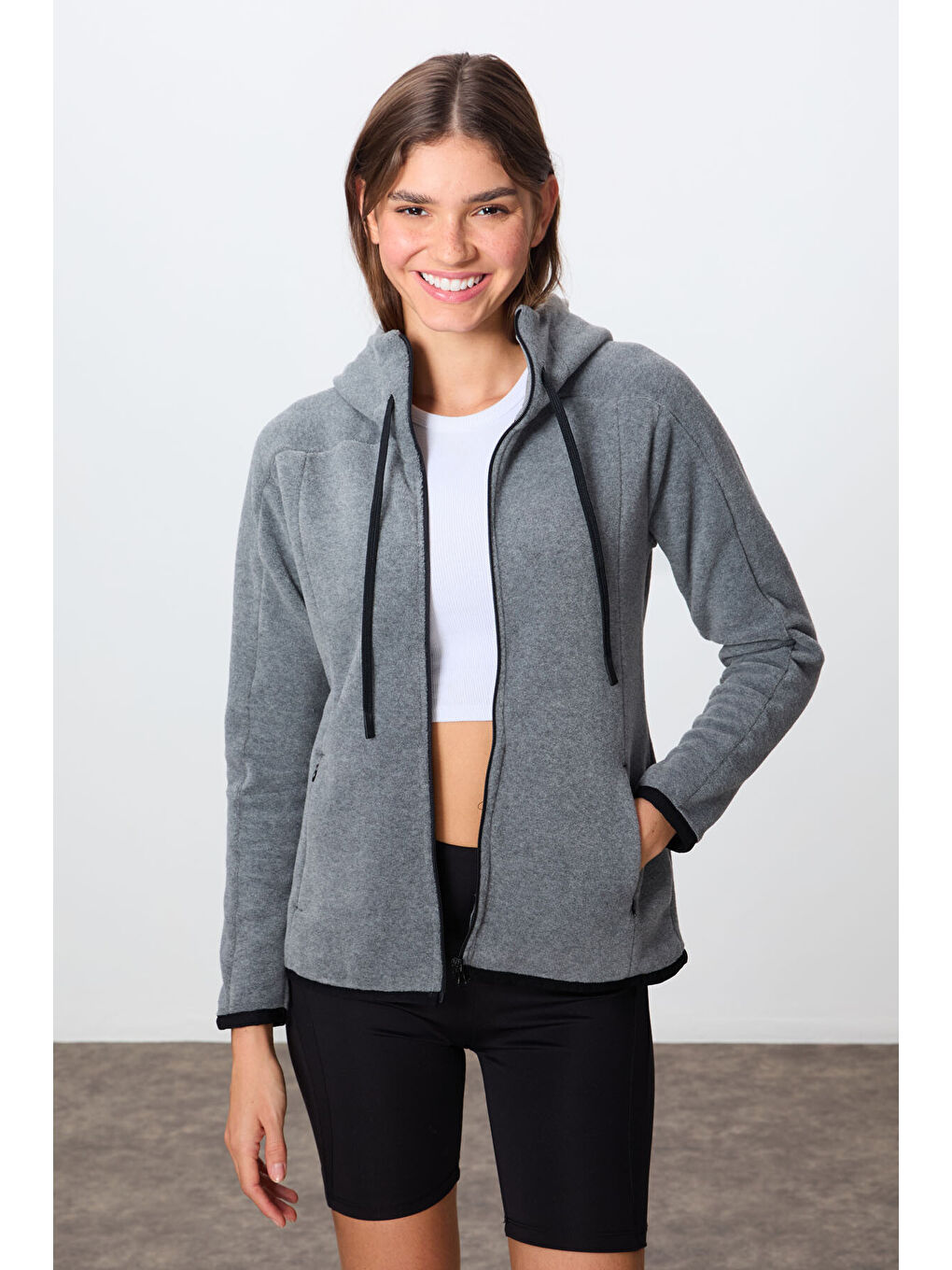 Gri Melanj Kalın Yumuşak Dokulu Kapüşonlu Standart Fit Nakışlı Polar Kadın Sweatshirt  97287