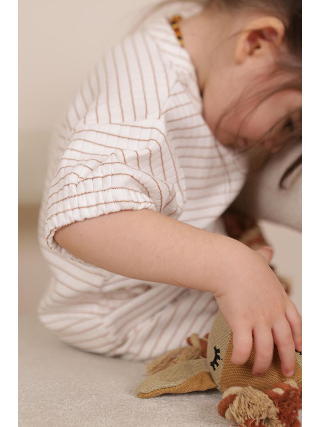 Ekru Kahverengi Çizgili Lastikli T shirt Şort Takım-3