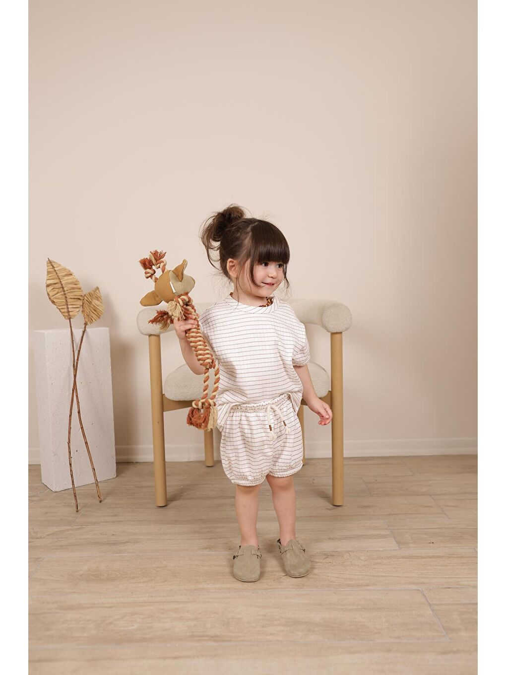 Ekru Kahverengi Çizgili Lastikli T shirt Şort Takım-5