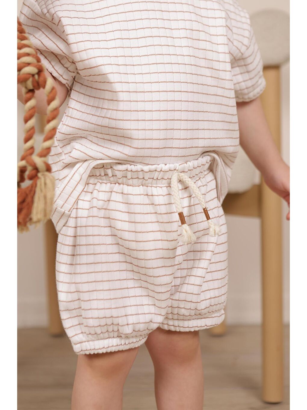 Ekru Kahverengi Çizgili Lastikli T shirt Şort Takım-6