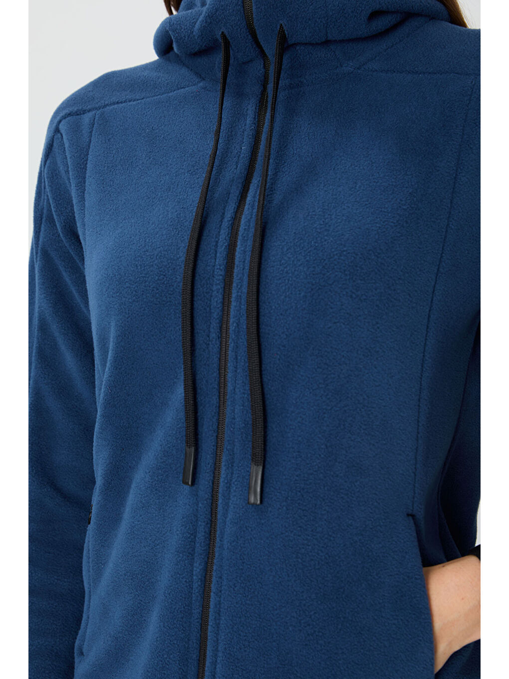 Lacivert Parlament Kalın Yumuşak Dokulu Kapüşonlu Standart Fit Nakışlı Polar Kadın Sweatshirt  97287-4