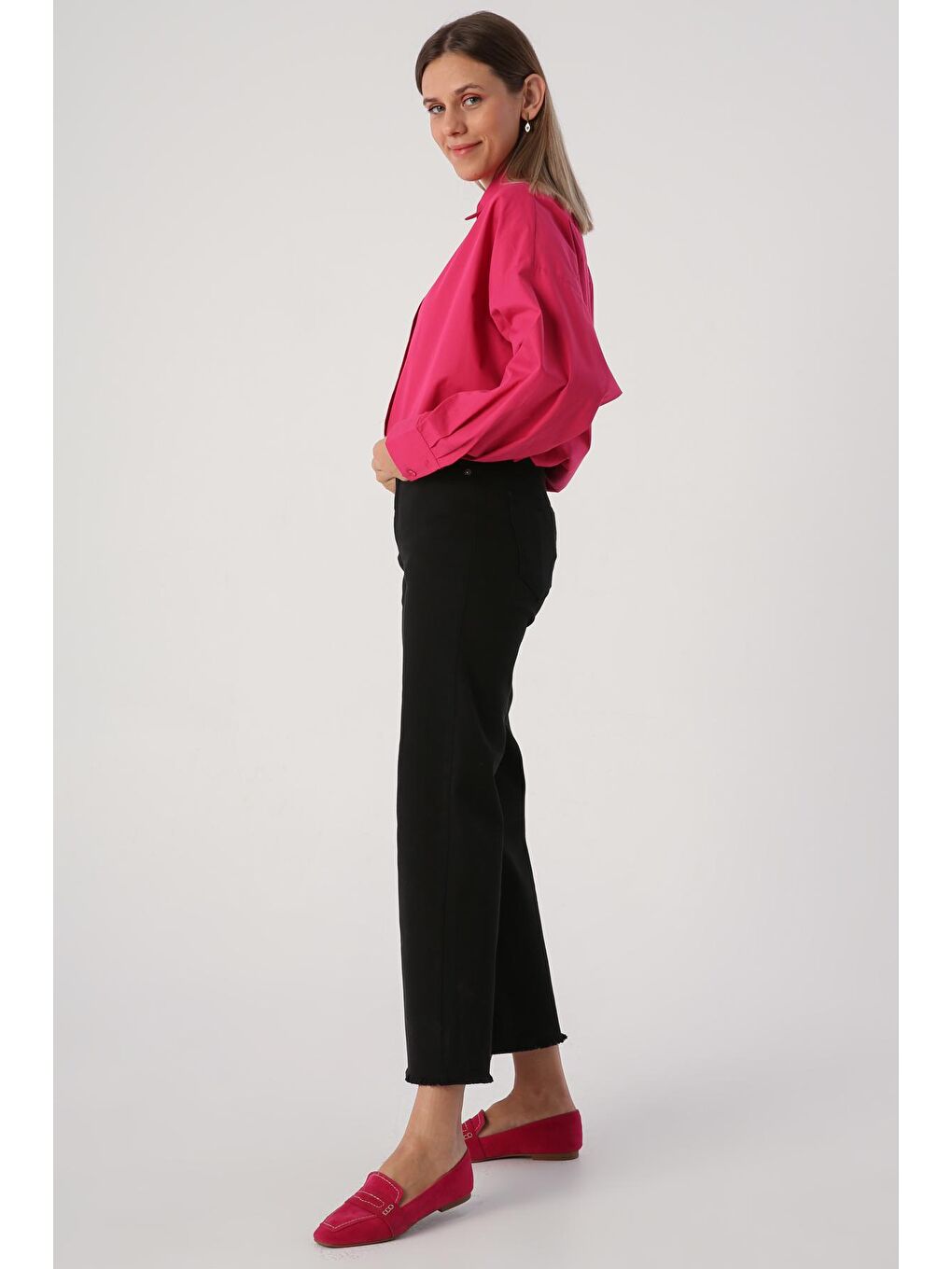 Siyah Pamuklu Paçası Püsküllü Parça Boya Pantolon-2